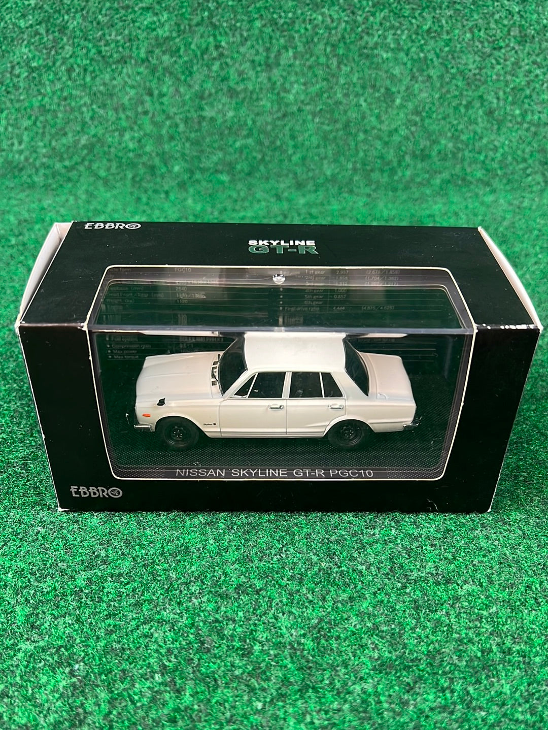 EBBRO Nissan Skyline GT-R PGC10 White 1/43 Scale Diecast