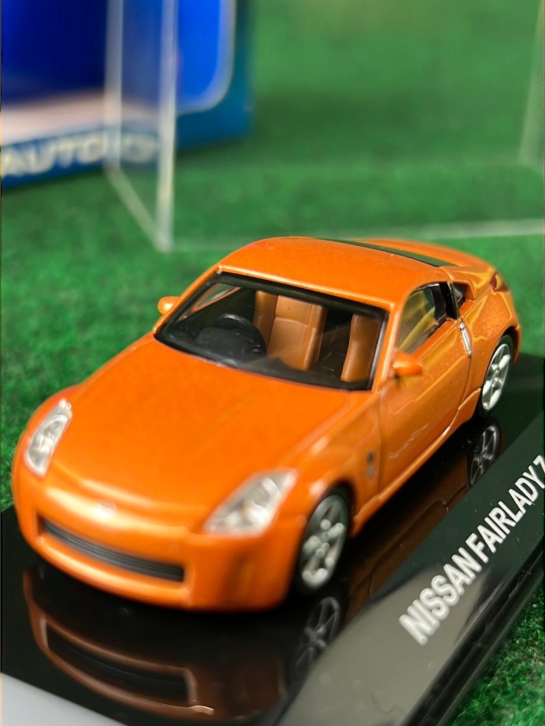 AutoArt - Nissan Fairlady Z 1/64 Scale Diecast