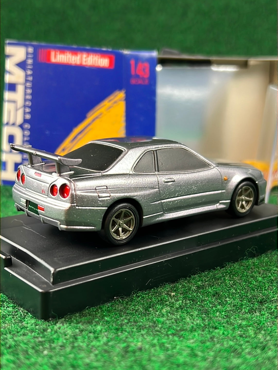 MTECH EPOCH Limited Edition KV2 Nissan Skyline R34 GTR Diecast