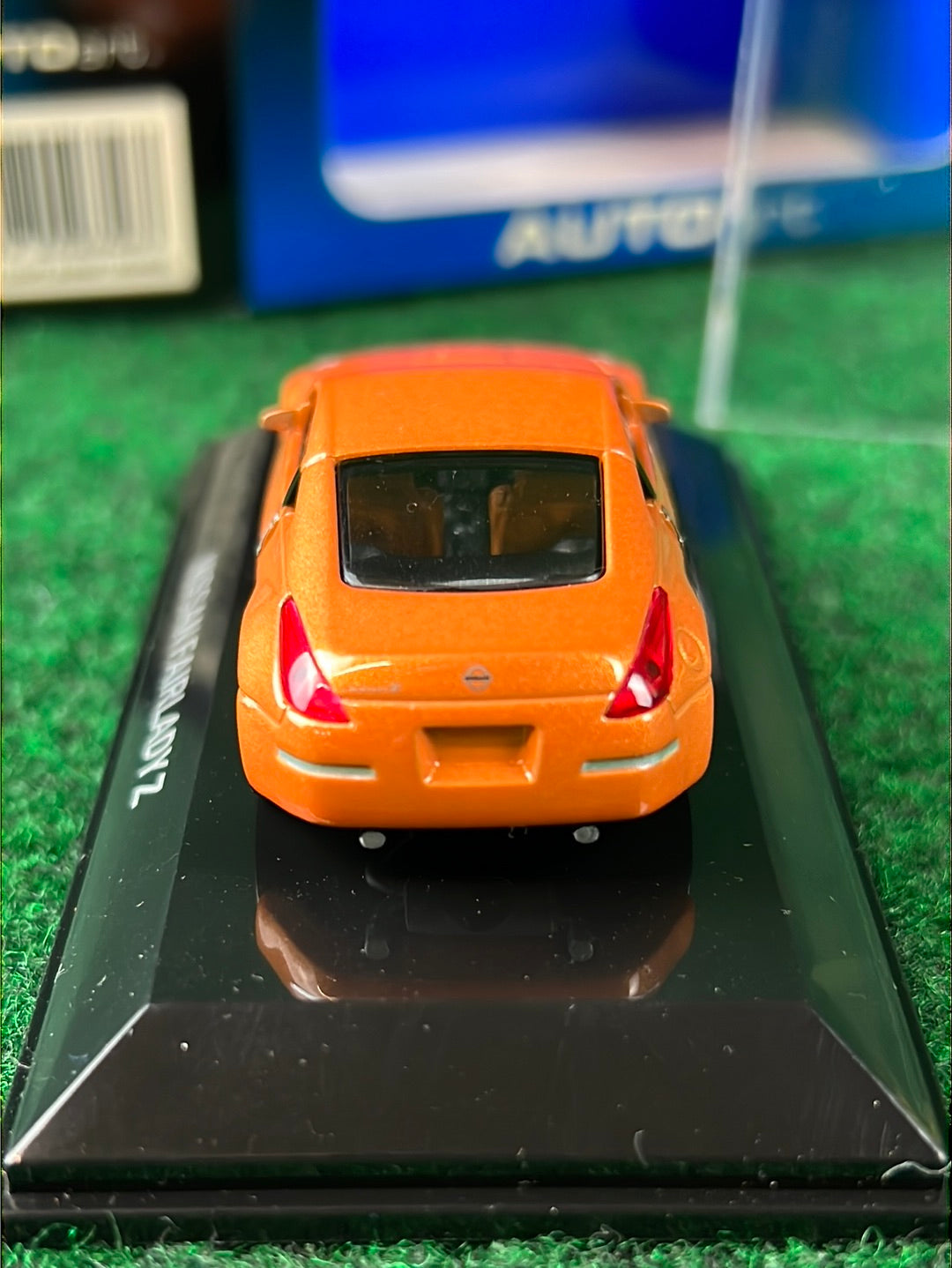 AutoArt - Nissan Fairlady Z 1/64 Scale Diecast