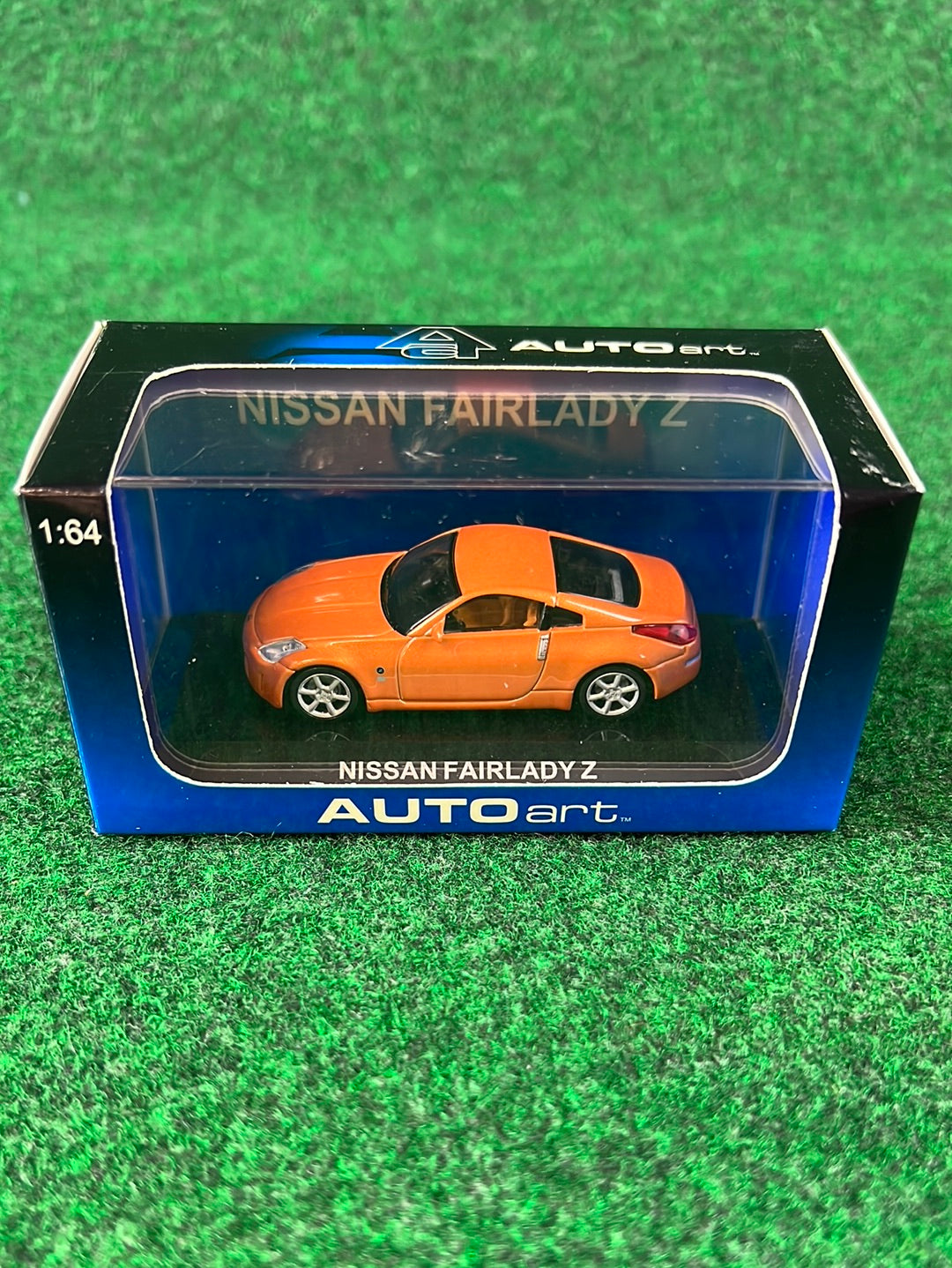 AutoArt - Nissan Fairlady Z 1/64 Scale Diecast