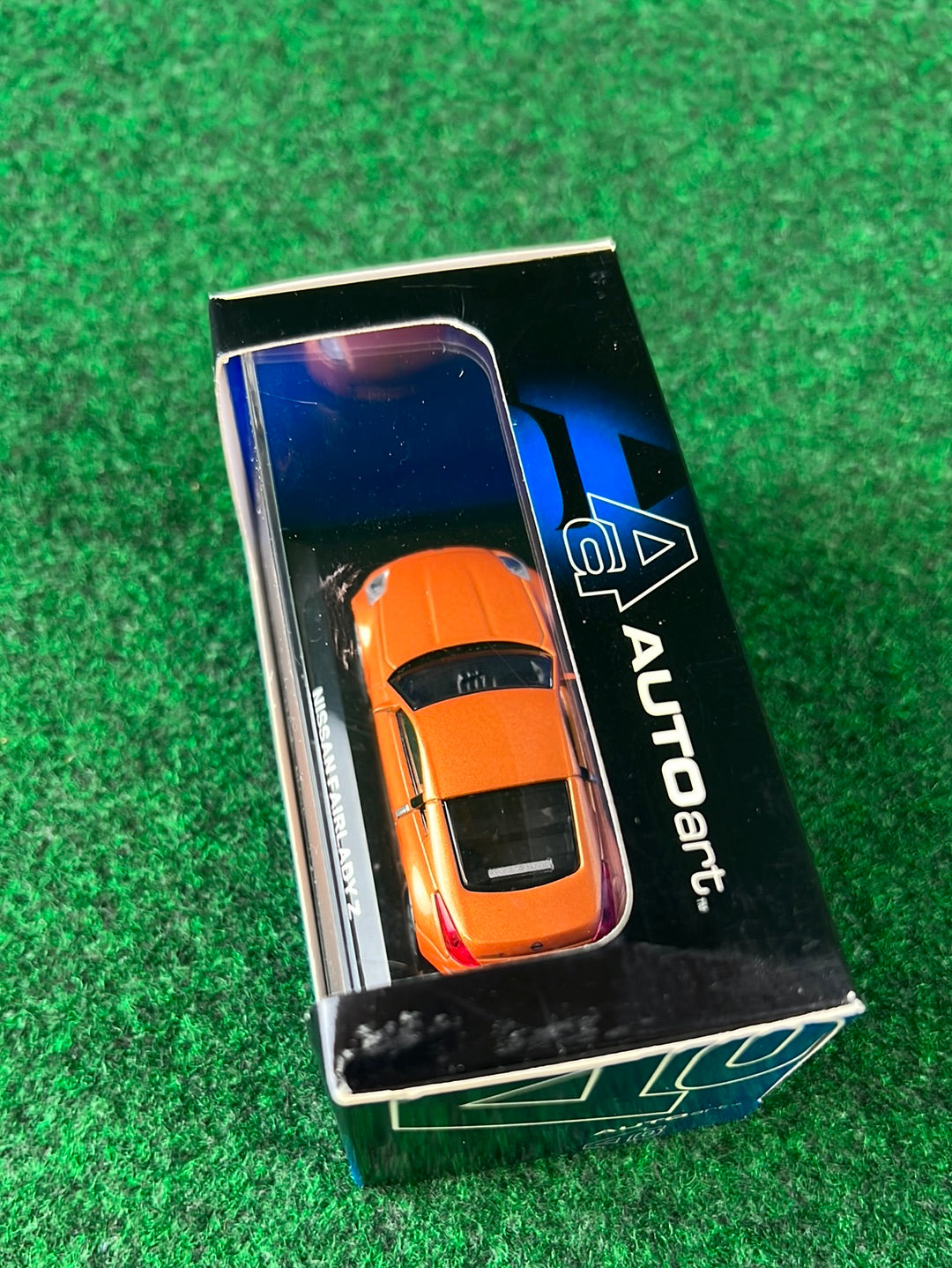 AutoArt - Nissan Fairlady Z 1/64 Scale Diecast