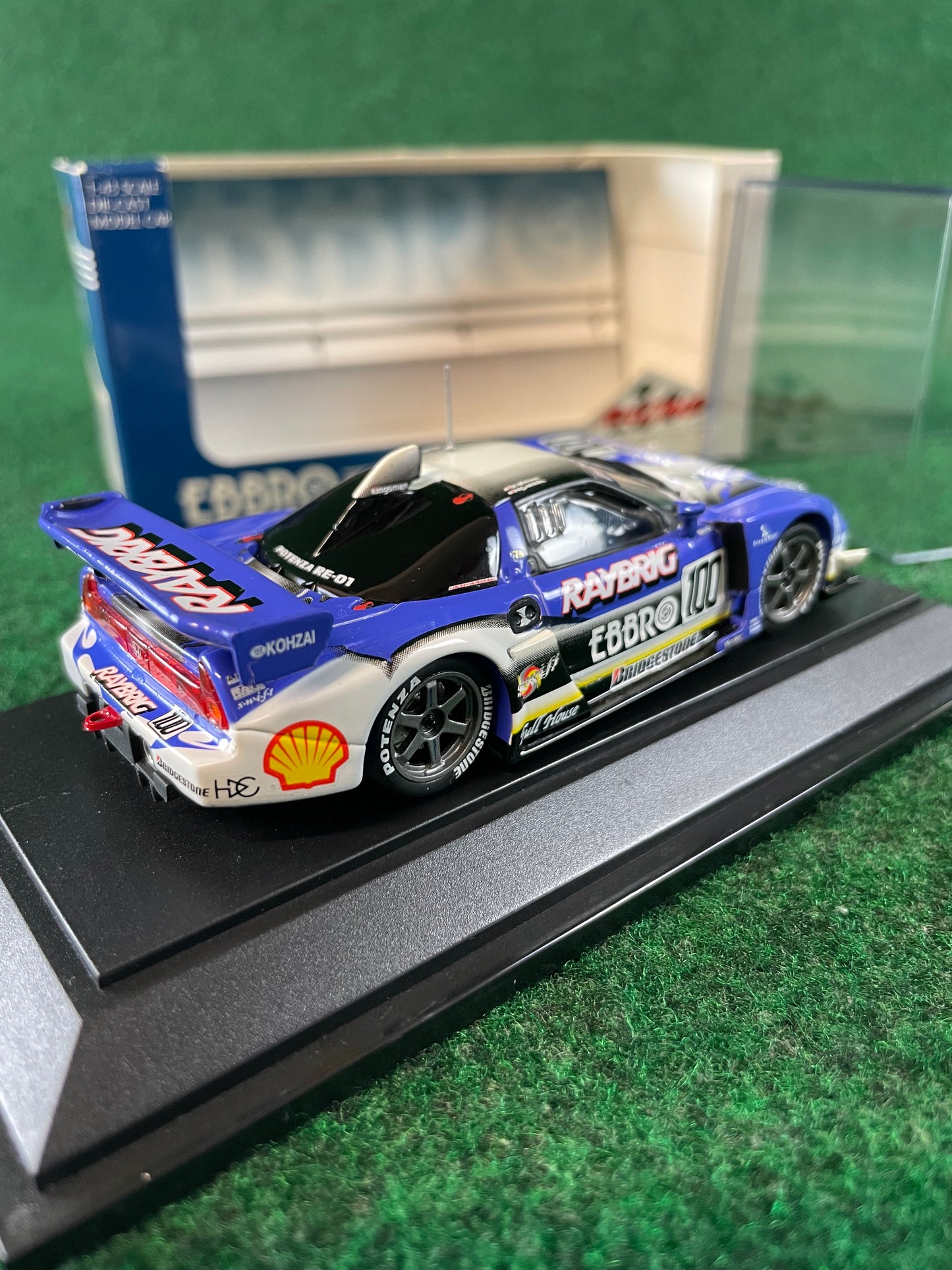 EBBRO Racing Car Collection: JGTC RAYBRIG 2004 Honda NSX Suzuka 1000km 1/43 Scale Diecast