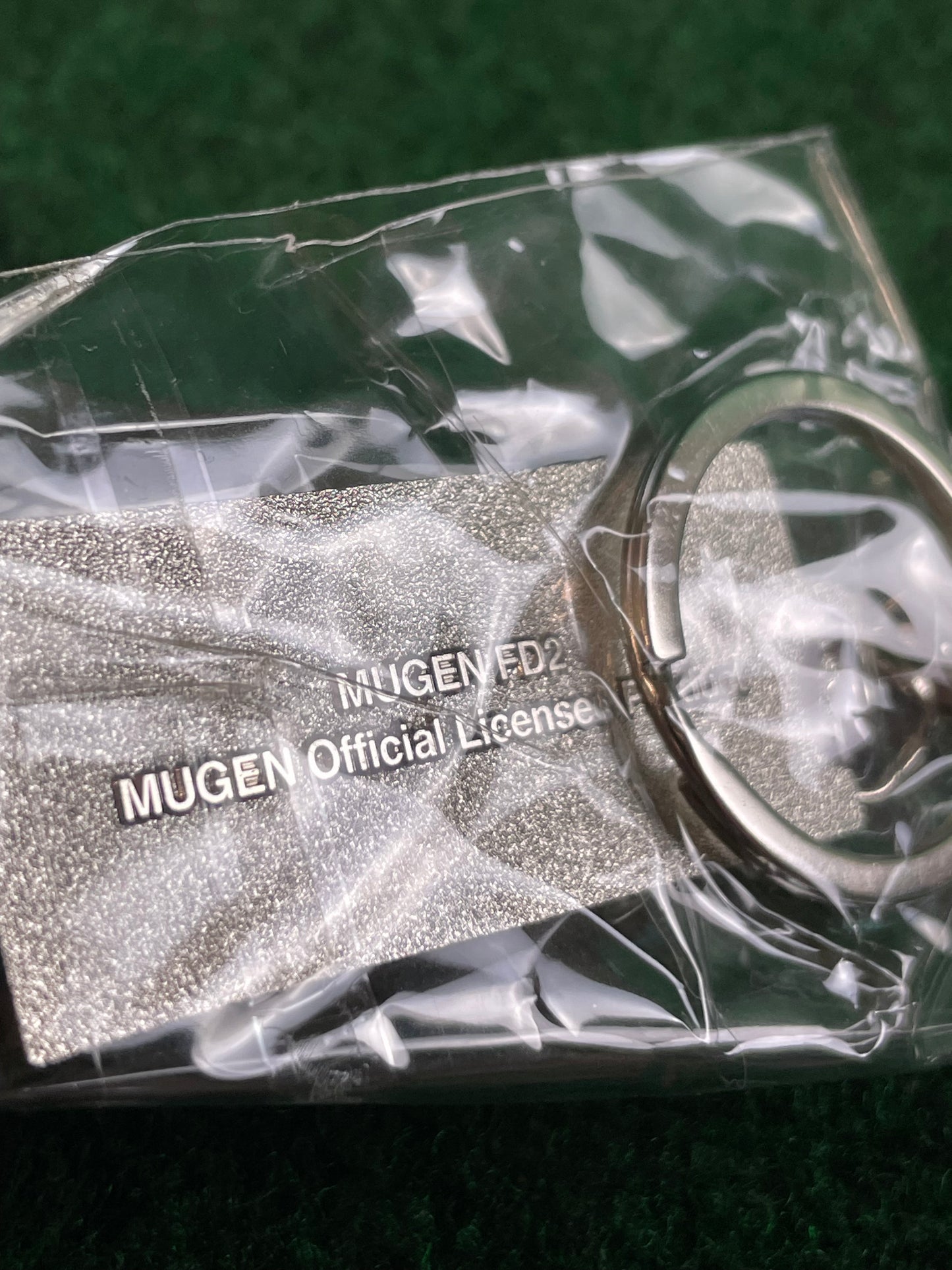 TC Juurokuhoi Vending Machine - Honda Civic MUGEN RR Logo Metal Logo Keychain