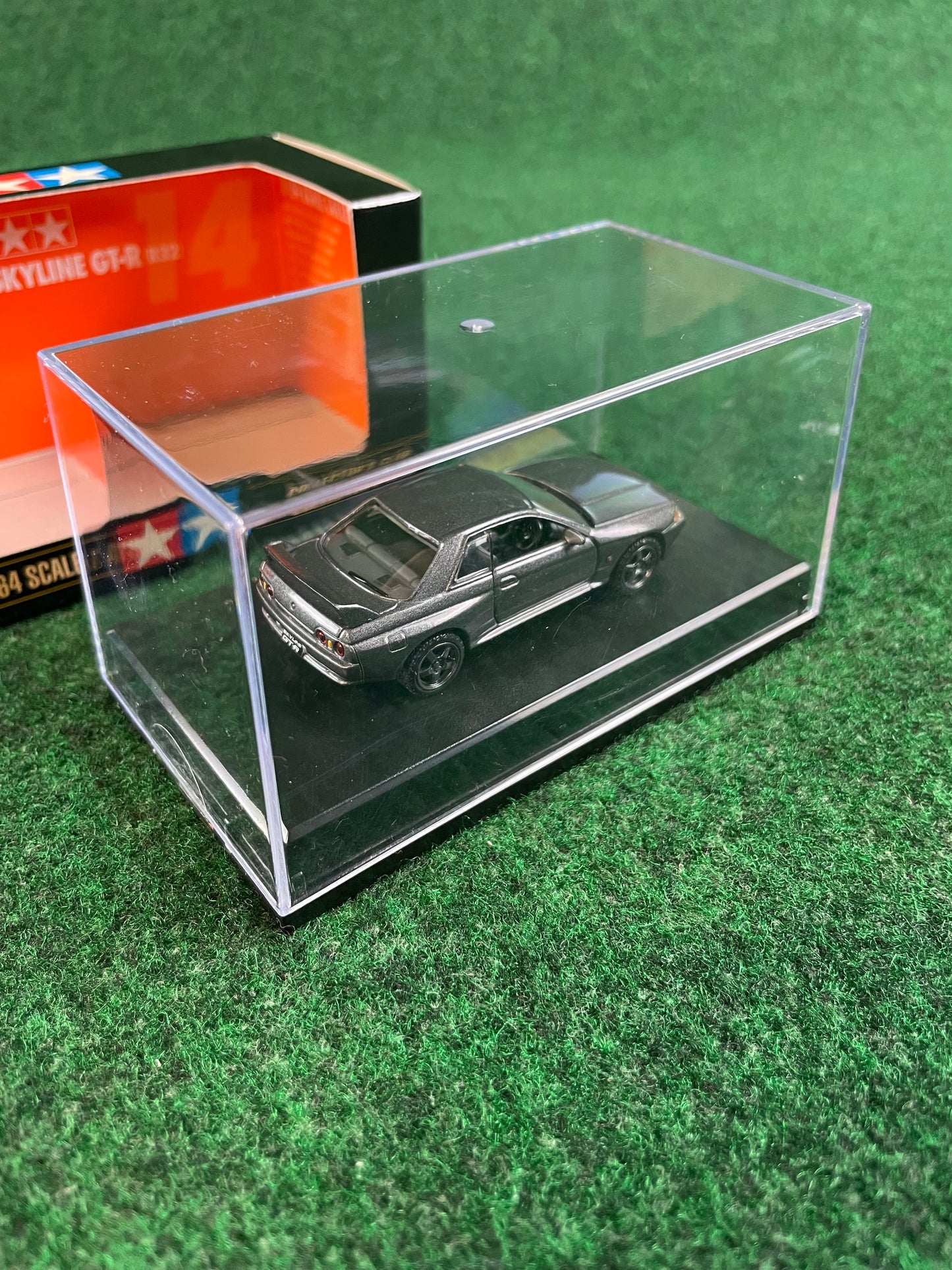 TAMIYA - Collector’s Club Nissan Skyline R32 GT-R 1/64 Scale Diecast