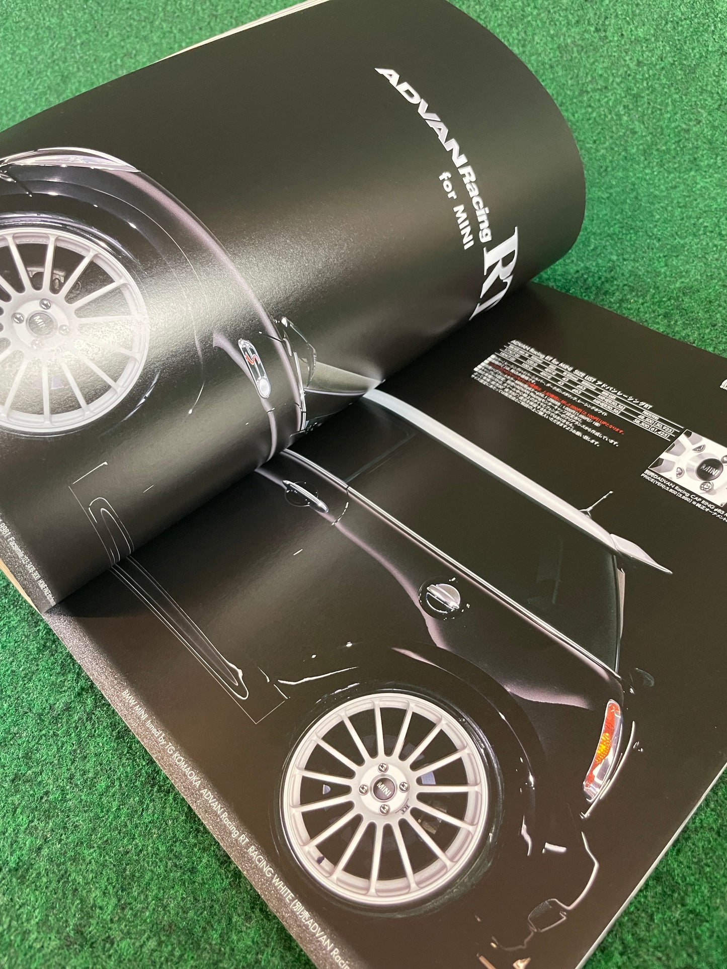 Hyper Rev Magazine - BMW Mini Cooper Vol. 158 No. 2