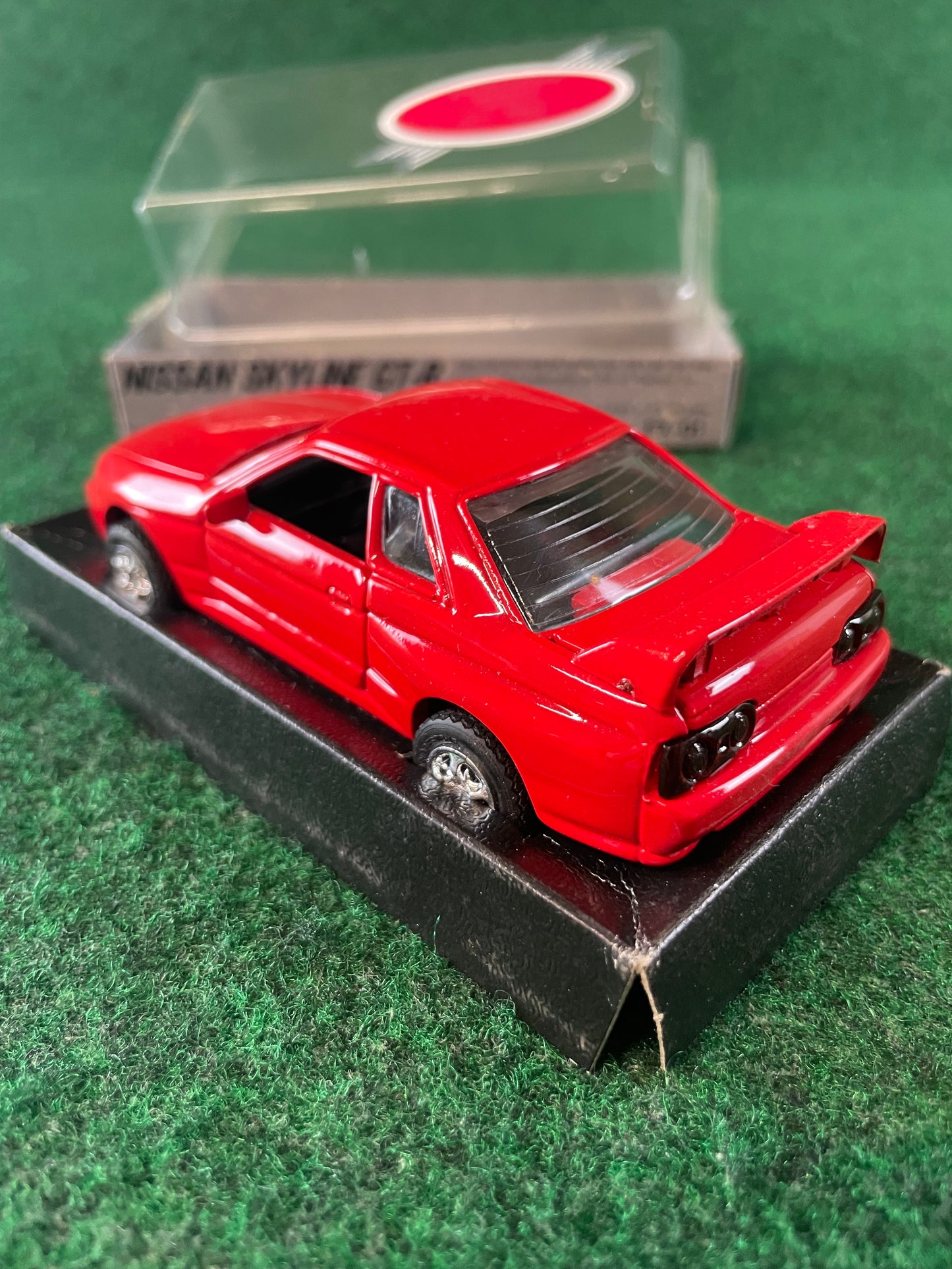 Diapet - Red Nissan Skyline R32 GT-R 1/40 Scale Diecast