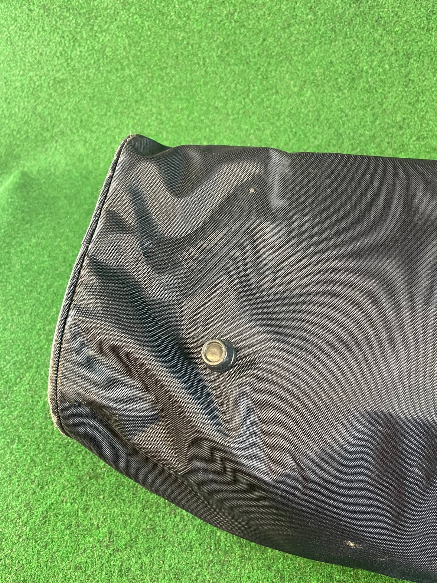 BRIDGESTONE - Vintage Navy Blue w/ White Lettering Red Duffle Bag