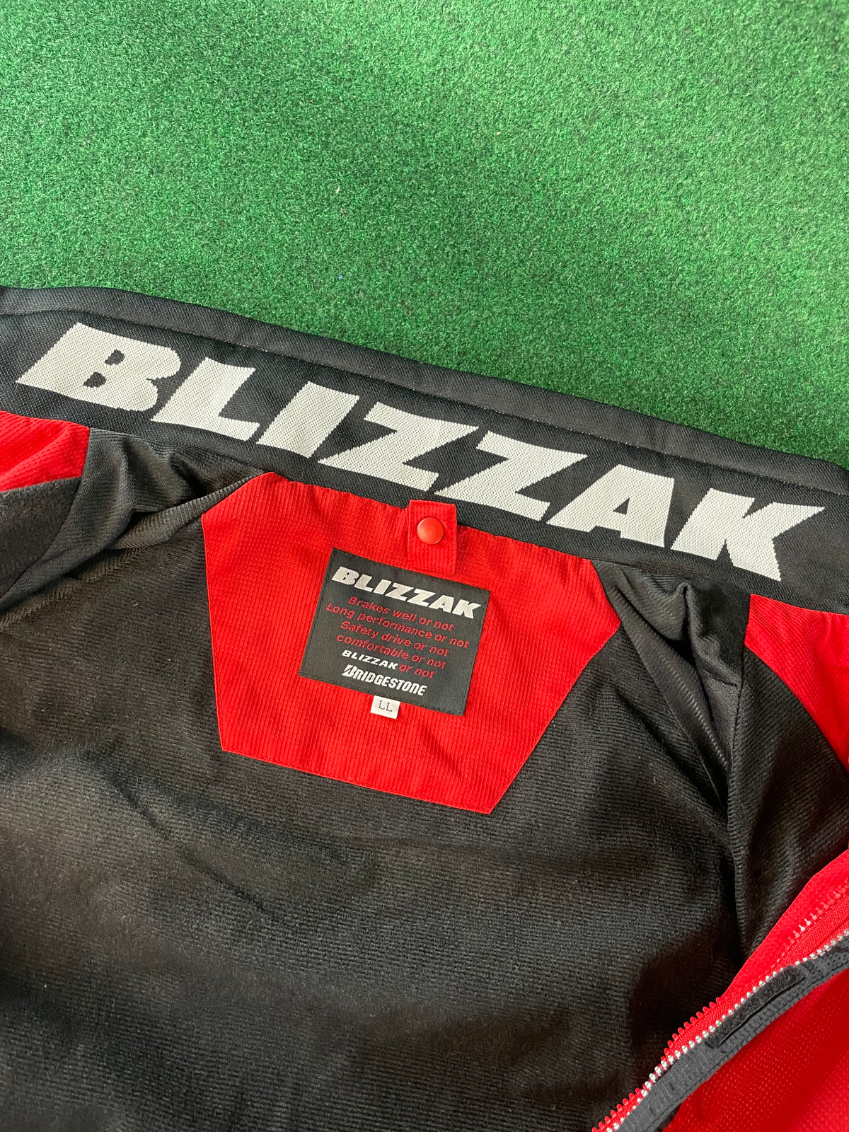 Bridgestone - Blizzak Revolution Winter Jacket Outer Shell