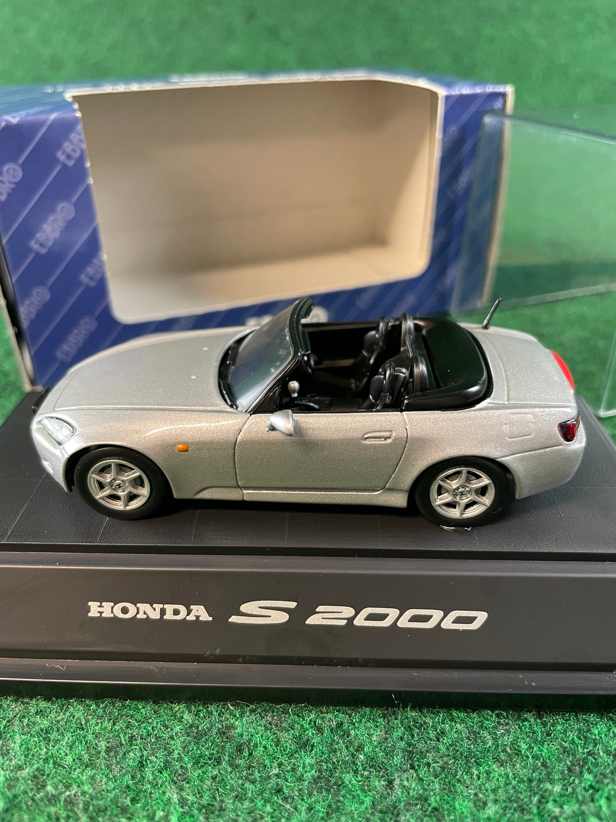 EBBRO 1999 Honda S2000 (Silverstone Silver) 1/43 Scale Diecast