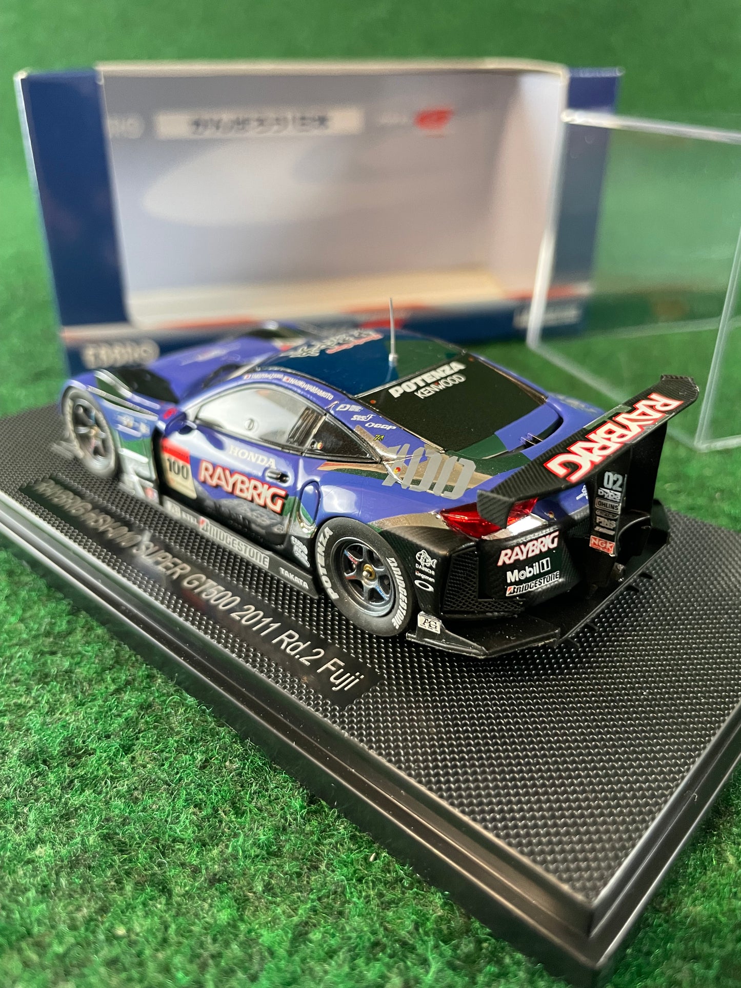 EBBRO - SuperGT 2011 Raybrig Honda HSV-010 GT500 1/43 Scale Diecast