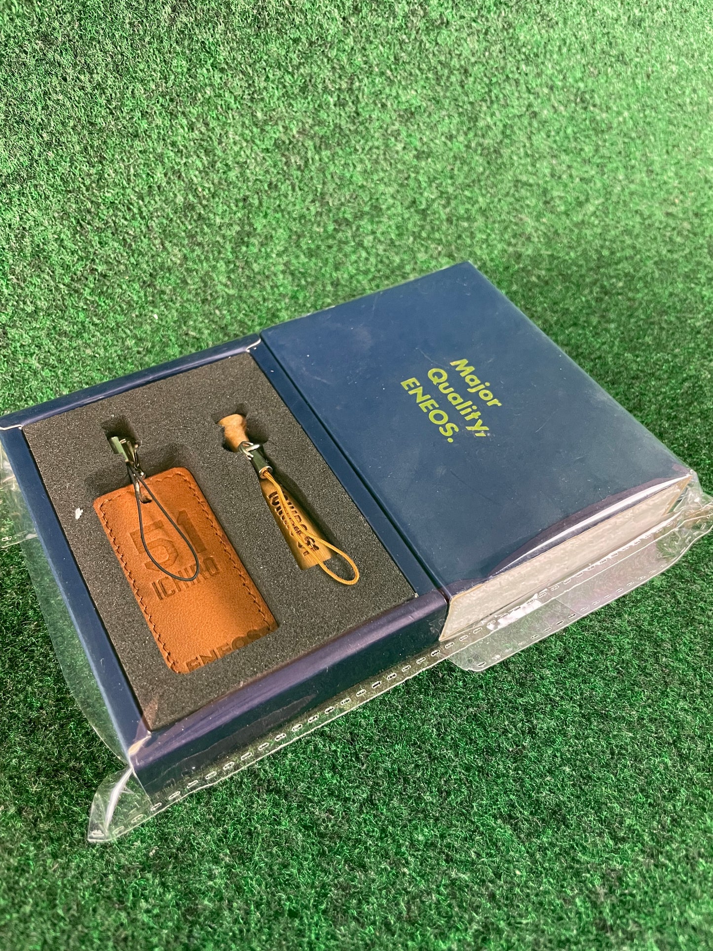 ENEOS - Ichiro Suzuki No. 51 Cellphone Keychain Charm Set