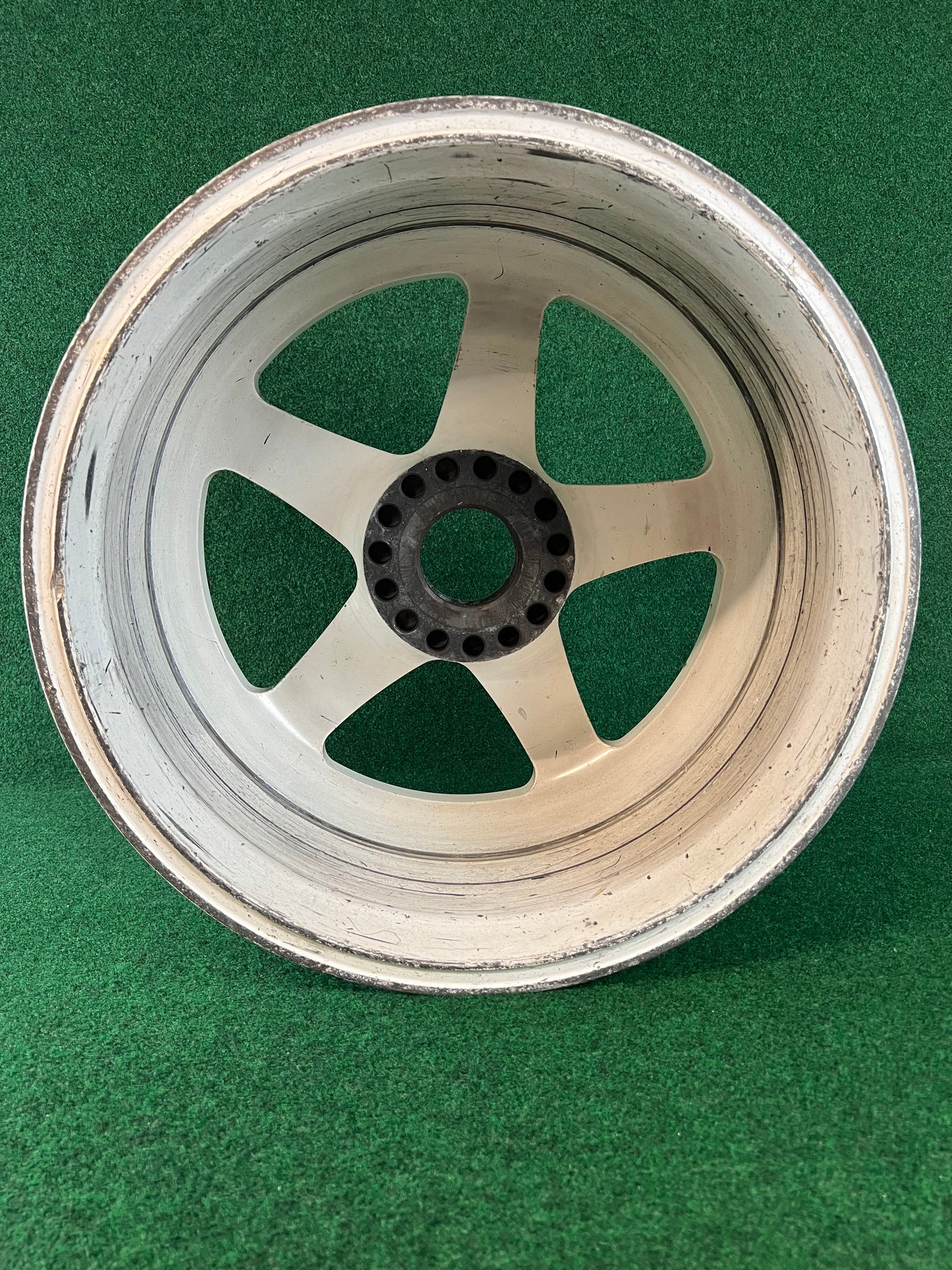 ENDLESS - 2004 Porsche 911 JGTC #26 Centerlock Race Wheel and Goods Set