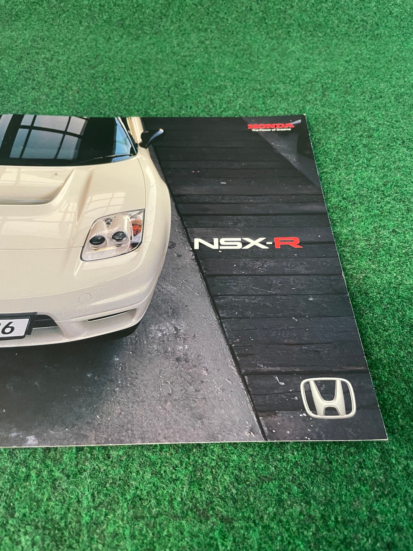 Honda NSX-R - Japanese Dealership New Vehicle Brochure (May 2002)