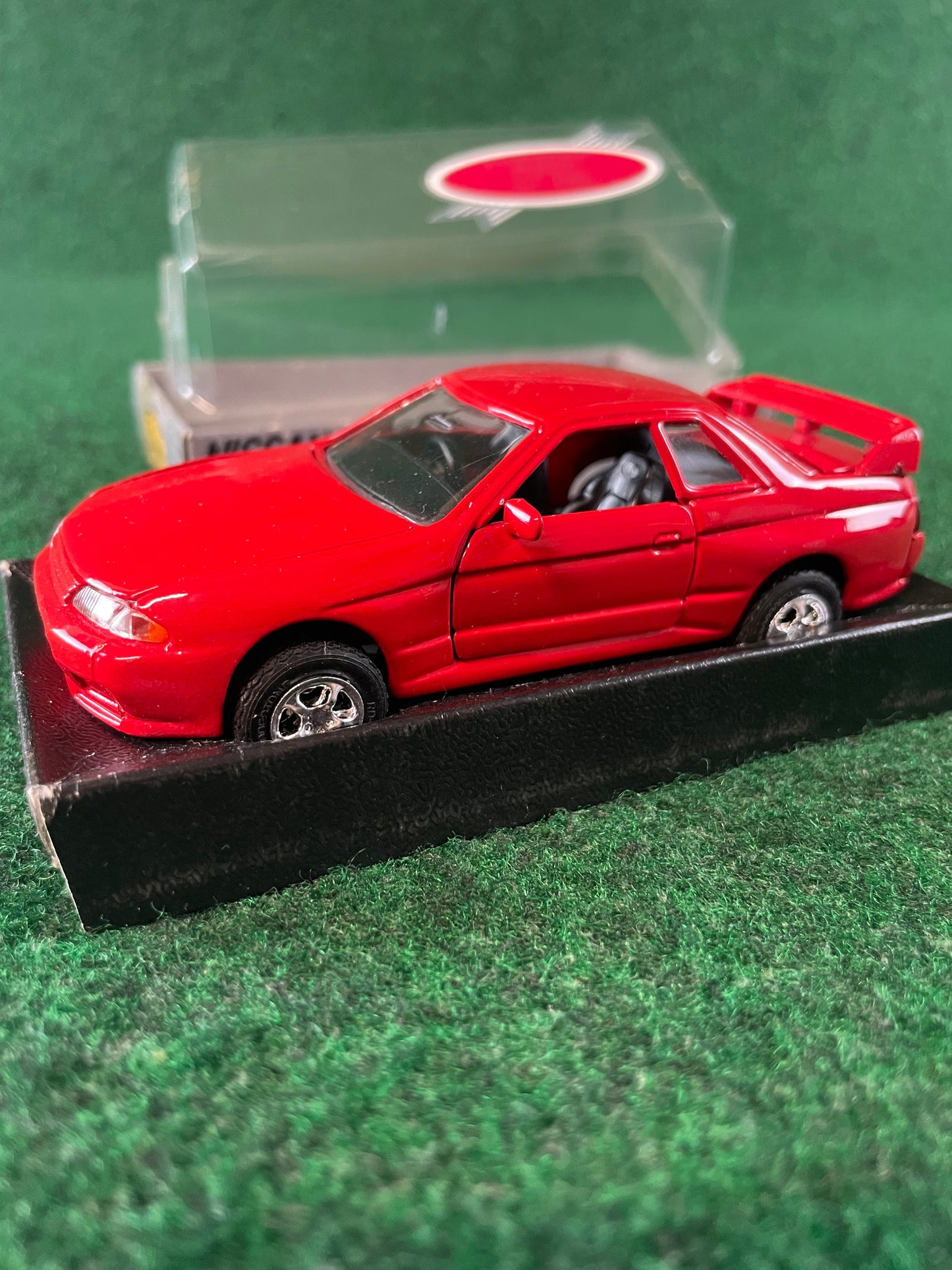 Diapet - Red Nissan Skyline R32 GT-R 1/40 Scale Diecast