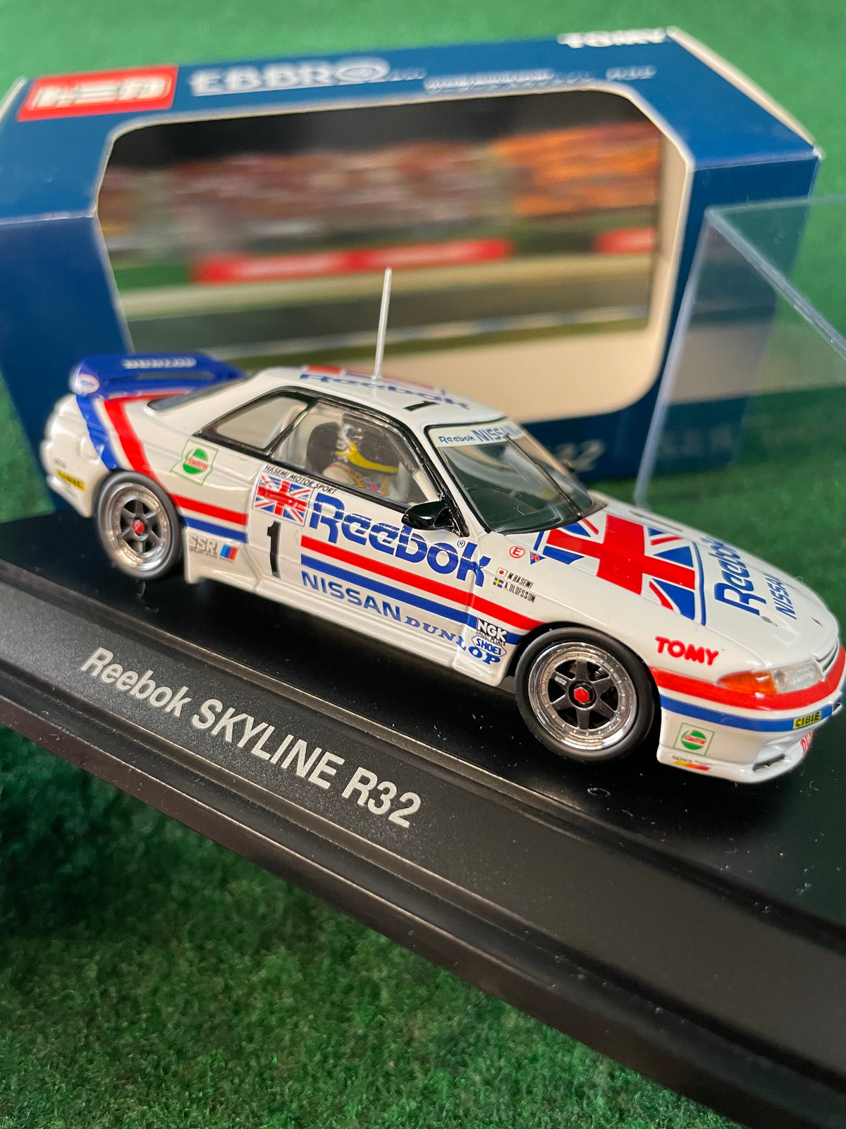 EBBRO TOMY Hasemi Motor Sport Reebok Nissan Skyline R32 GTR 1/43 Diecast