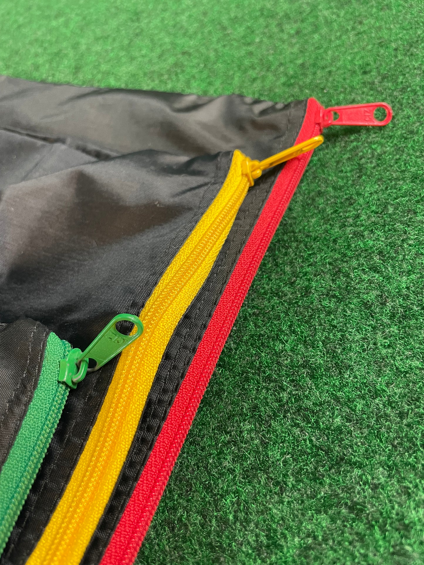 Nissan Skyline R32 GTS-T Type M - Green, Red and Yellow Zipper Bags Complete Set
