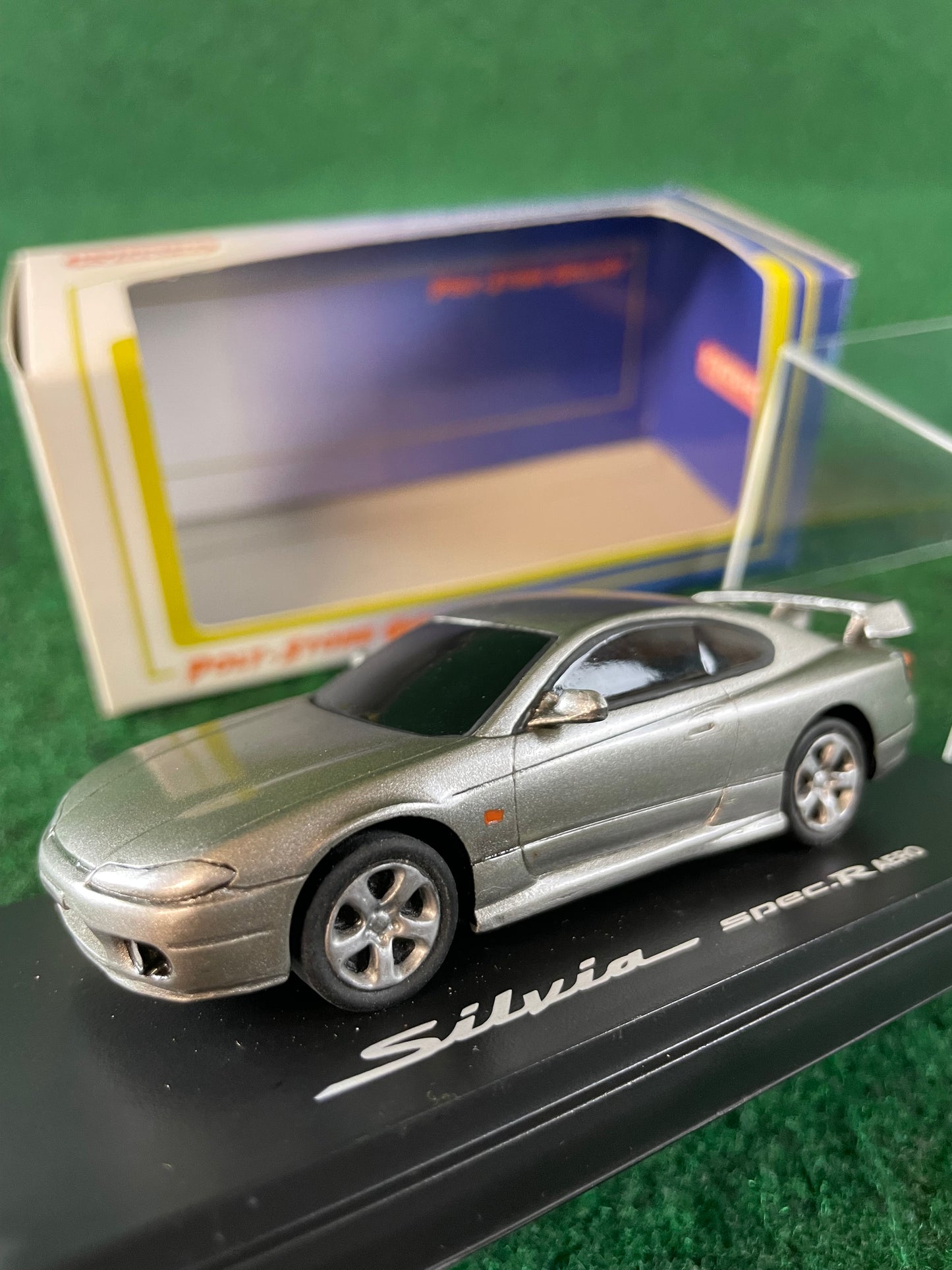 KYOSHO Poly-Stone Gallery Nissan Silvia S15 (Grey) 1/43 Scale Model Diecast Car