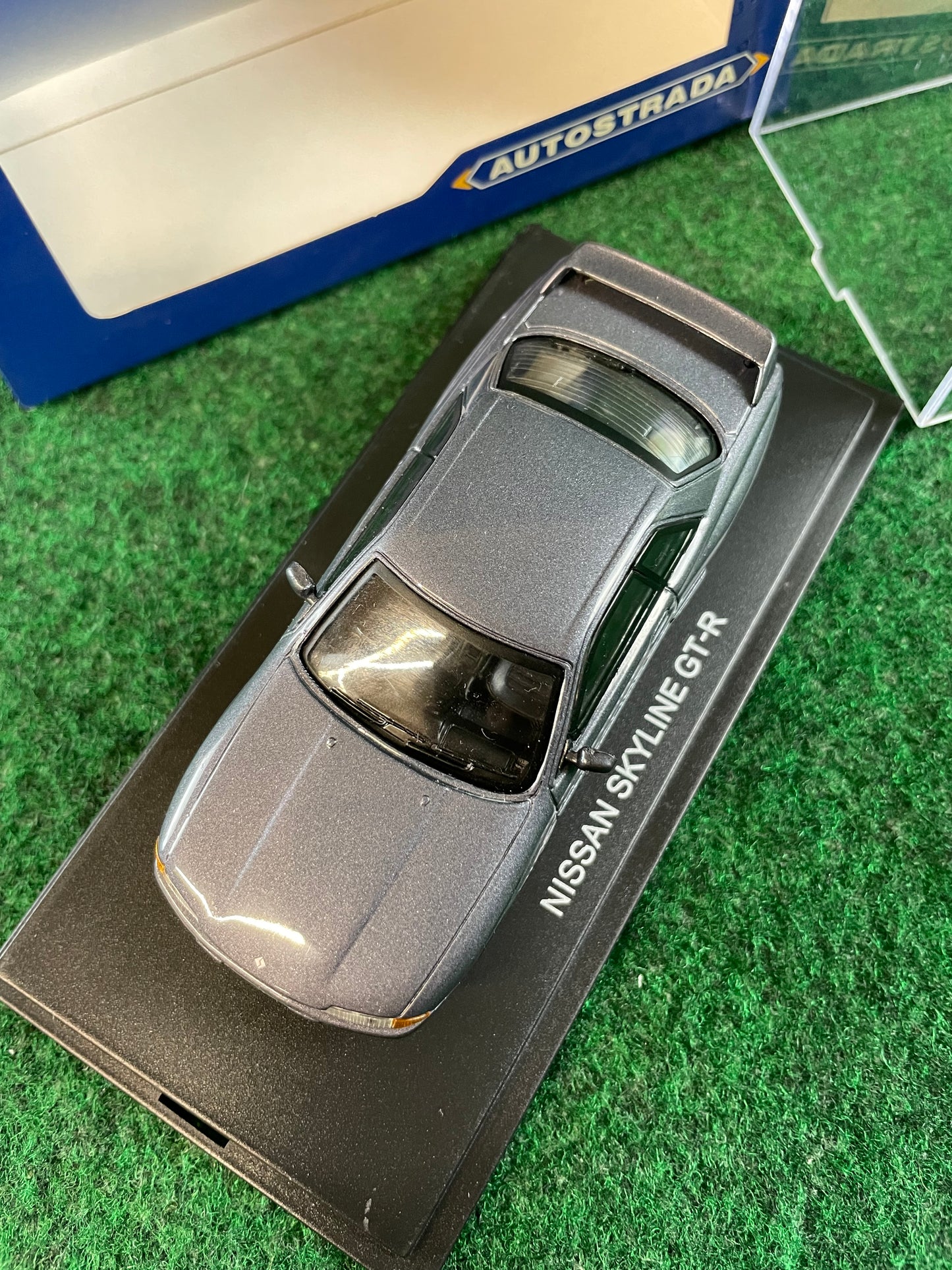 Autostrada - Nissan Skyline R32 GT-R (Gunmetal Gray) 1/43 Scale Diecast