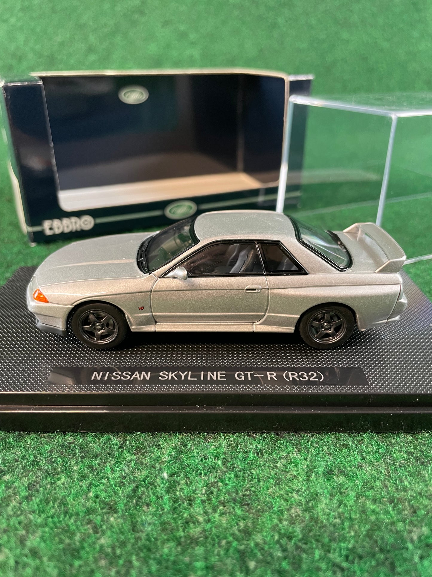 EBBRO Oldies - Nissan Skyline R32 GT-R 1/43 Scale Diecast