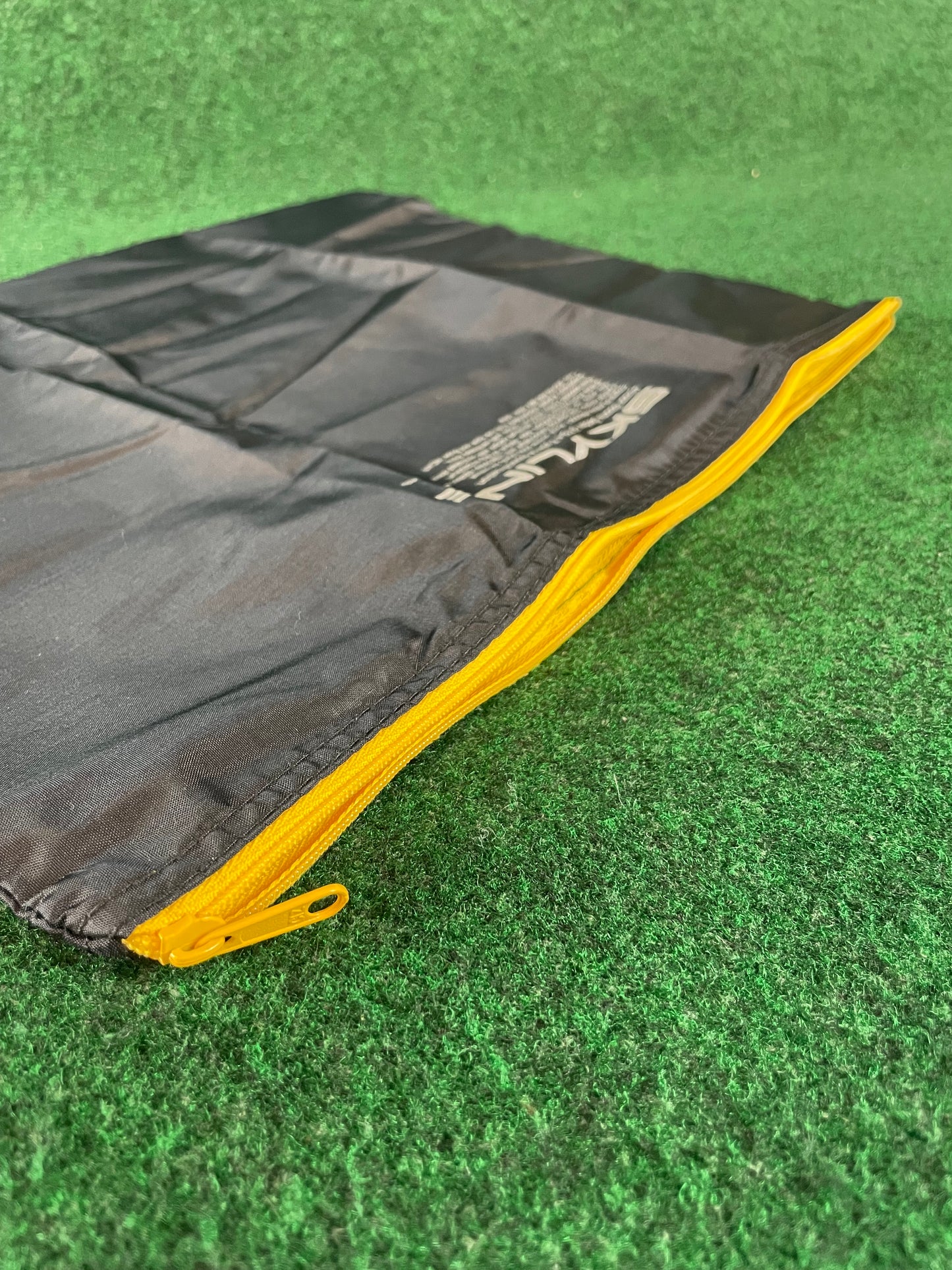 Nissan Skyline R32 GTS-T Type M - Green and Yellow Zipper Bags Set