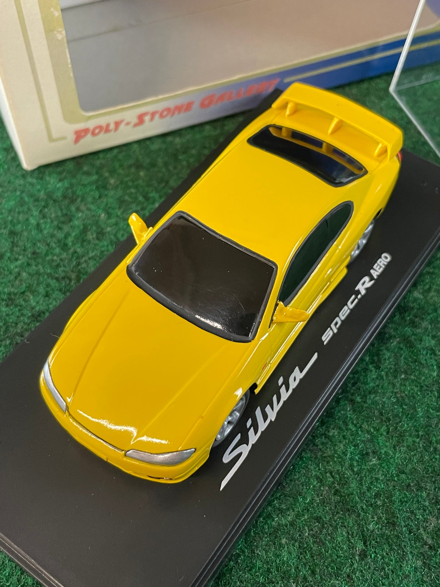 KYOSHO Poly-Stone Gallery Nissan Silvia S15 (Yellow) 1/43 Scale Model Diecast Car