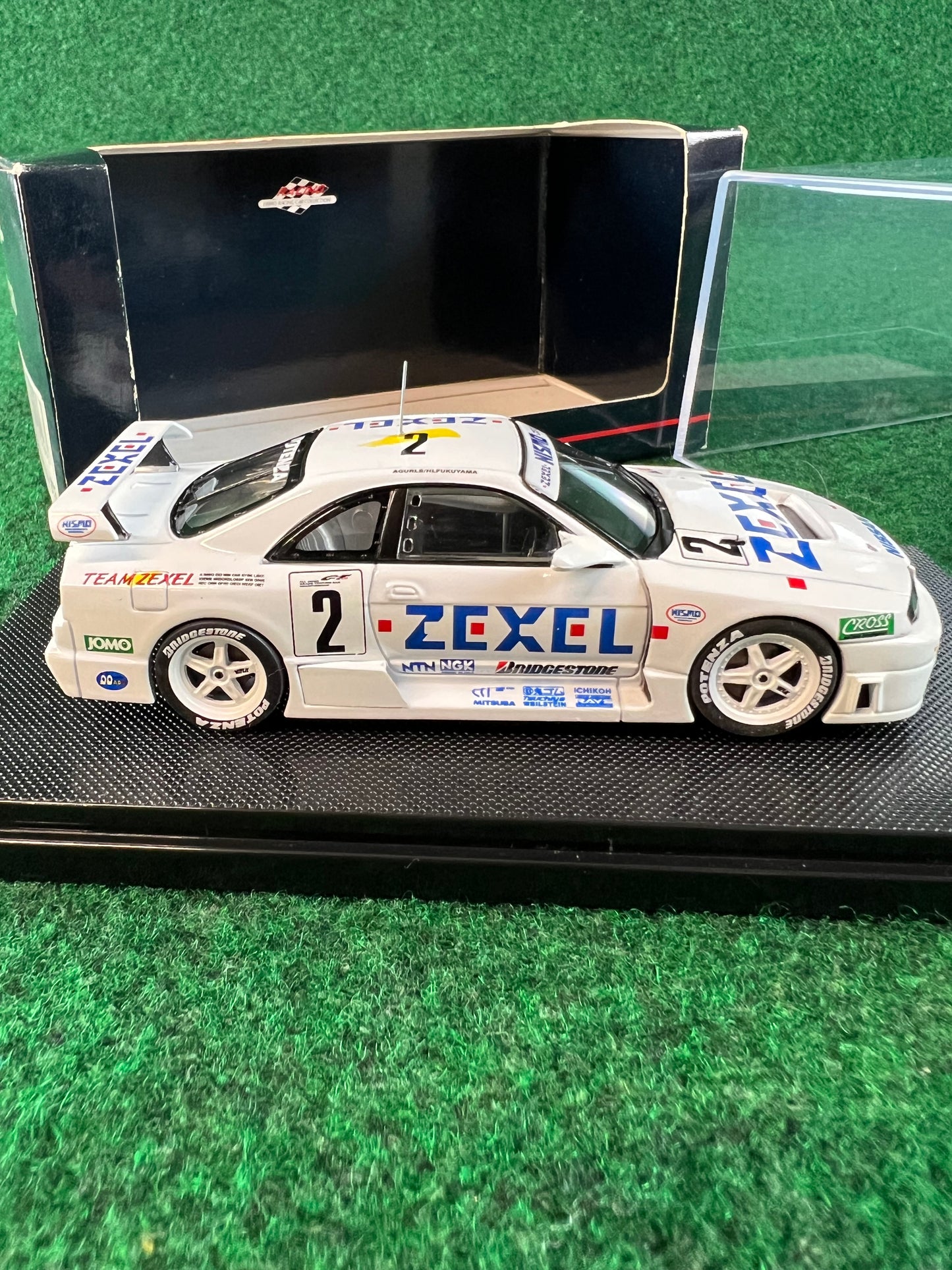 EBBRO Racing Car Collection - 1996 JGTC Zexel Nissan Skyline R33 GTR 1/43 Scale Diecast