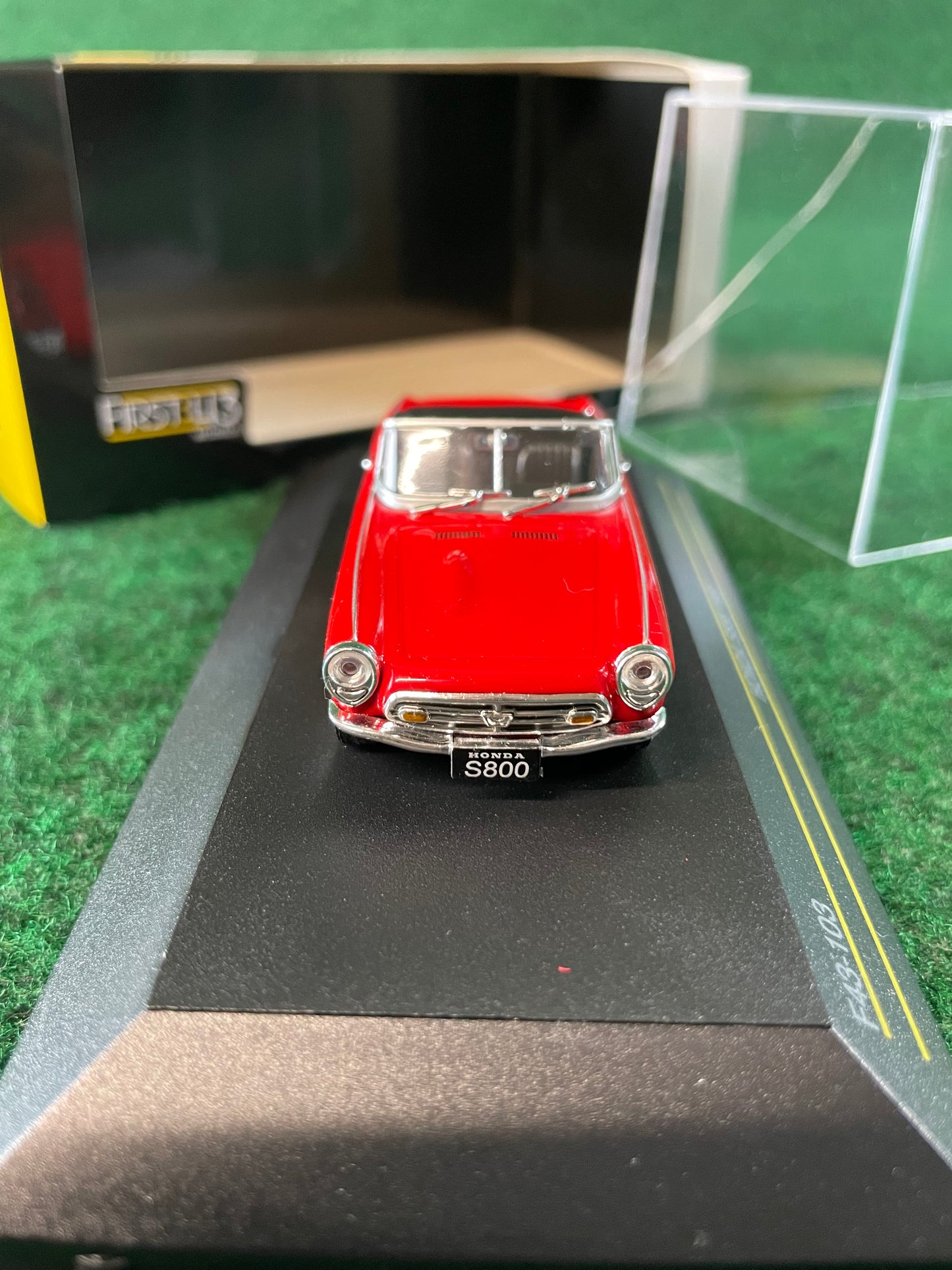 First43 Honda S800 Red Roof Open 1/43 Scale Diecast