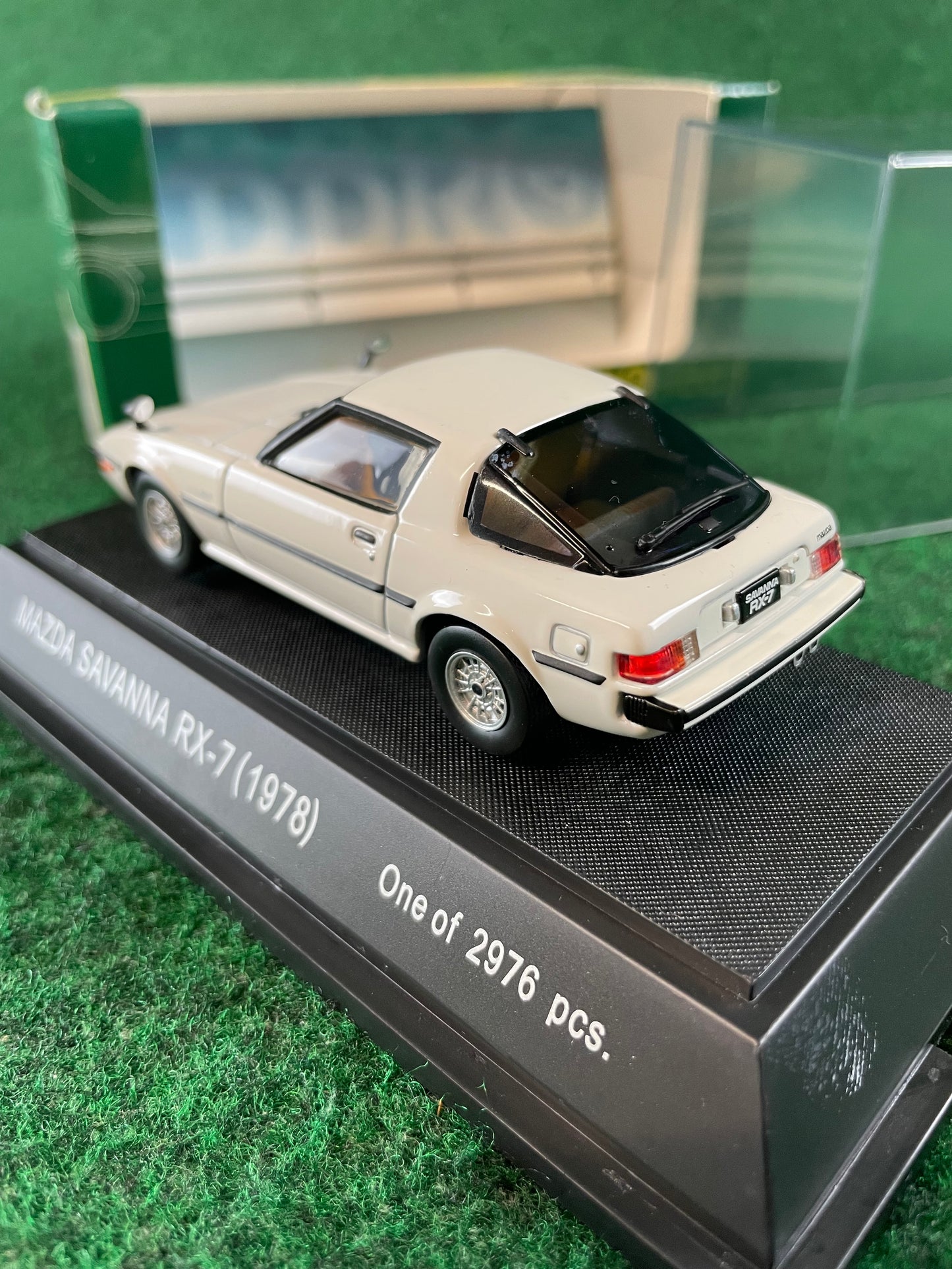 EBBRO Oldies - Mazda Savanna RX-7 1/43 Scale Diecast