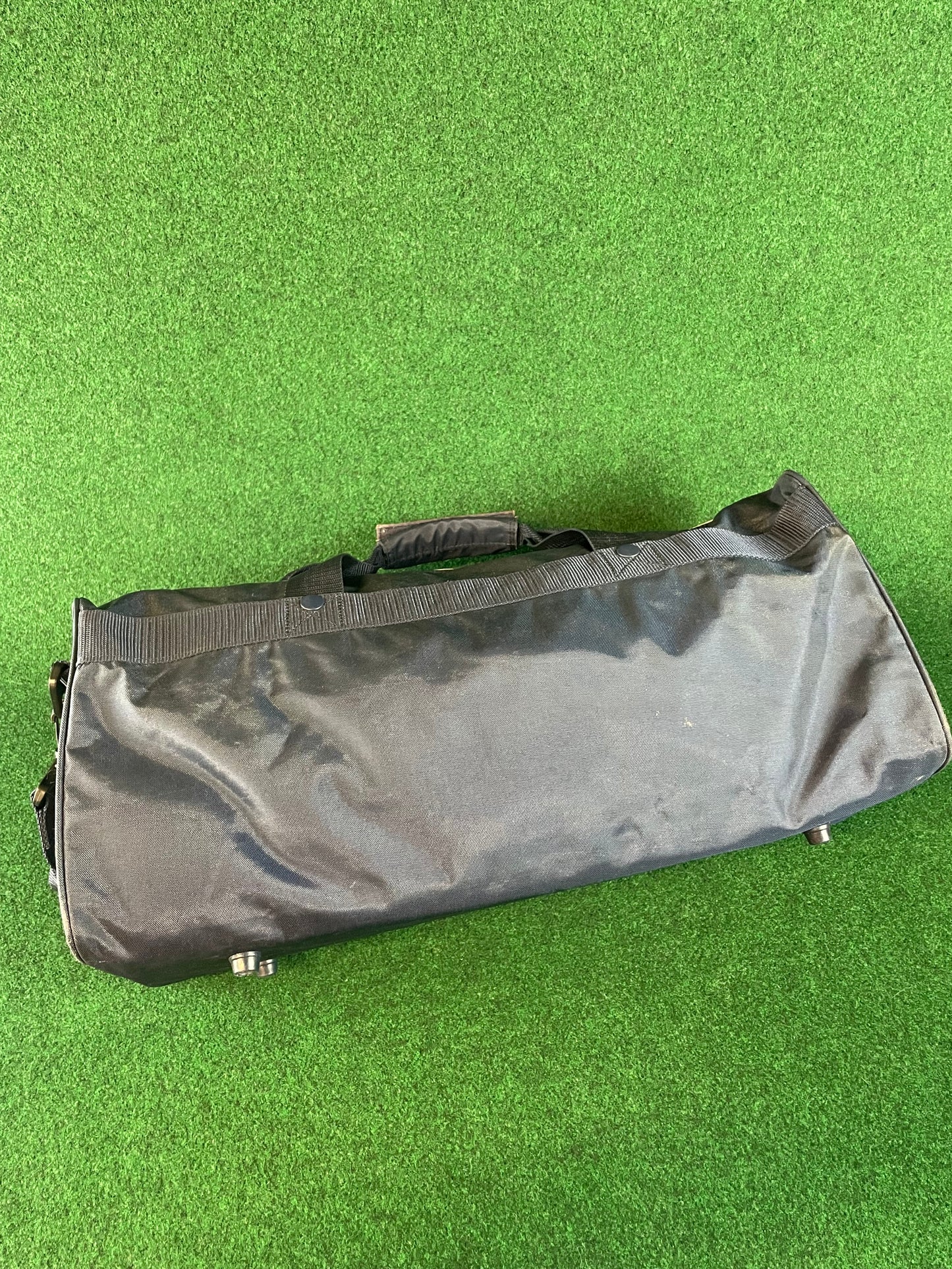 BRIDGESTONE - Vintage Navy Blue w/ White Lettering Red Duffle Bag
