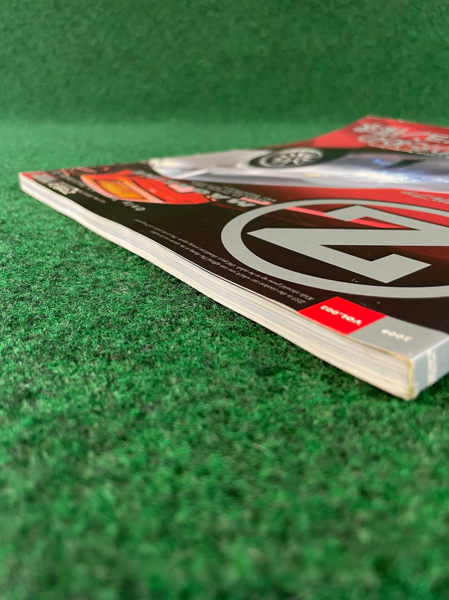 Nissan “Z Magazine” - September 2006 Vol. 002