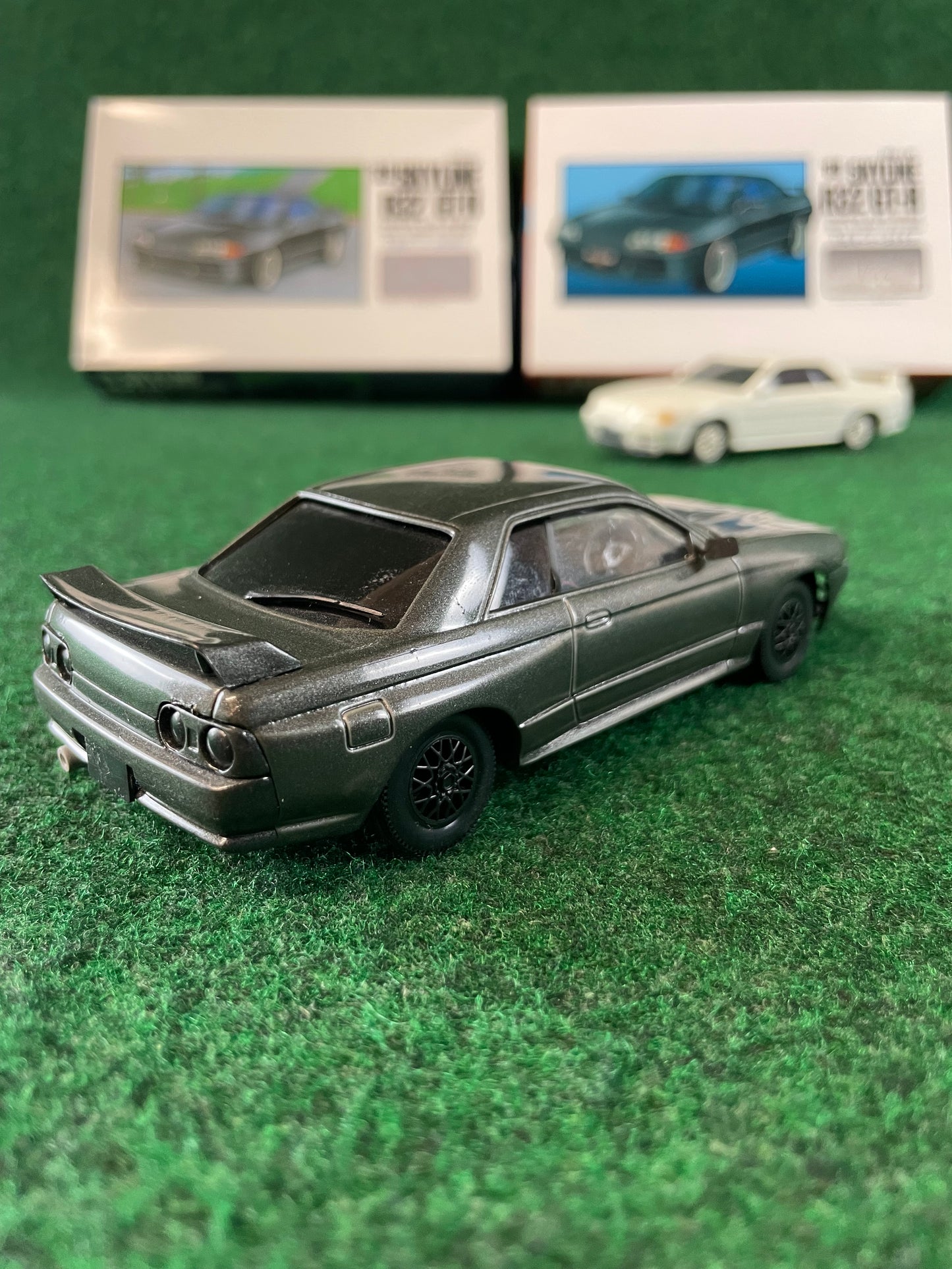 Owners Club - Nissan Skyline R32 GT-R Completed 1/32 Scale Plastic Model Cars