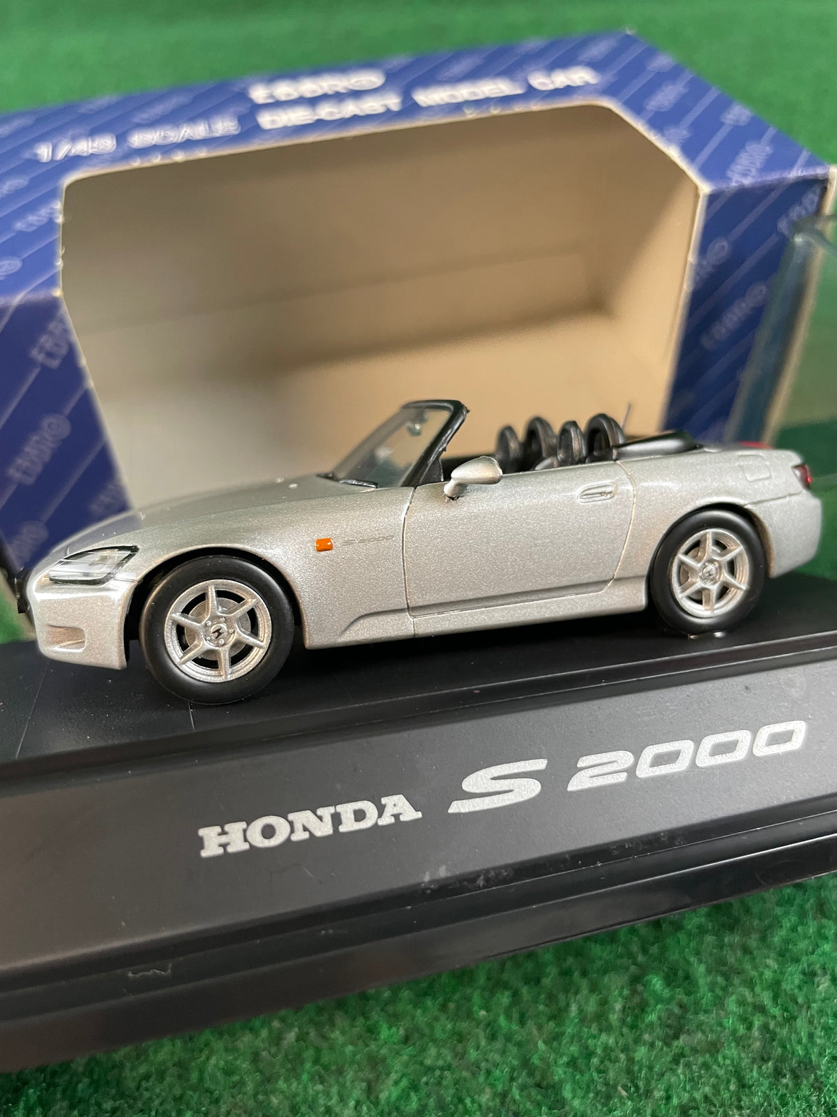 EBBRO 1999 Honda S2000 (Silverstone Silver) 1/43 Scale Diecast
