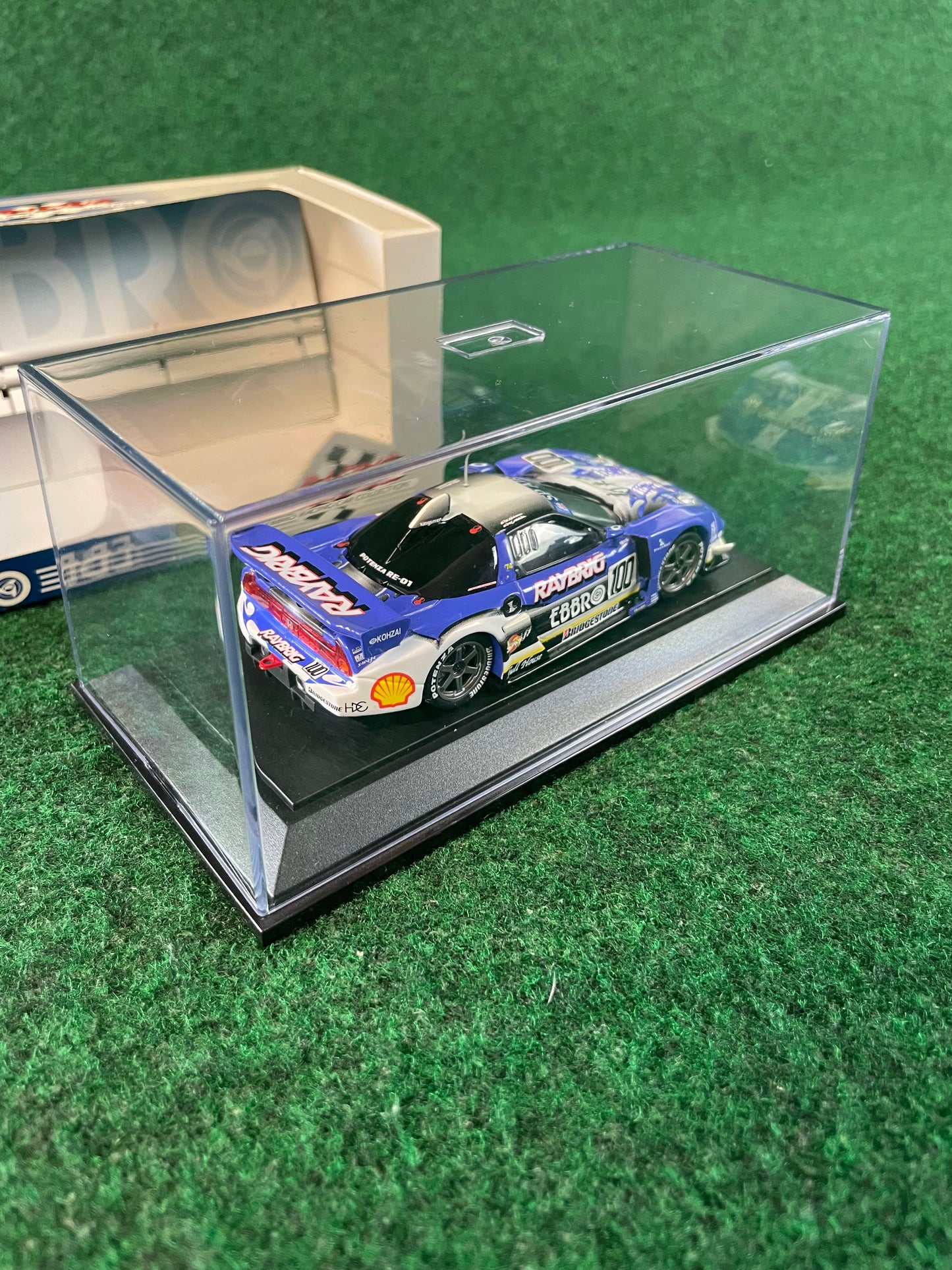 EBBRO Racing Car Collection: JGTC RAYBRIG 2004 Honda NSX Suzuka 1000km 1/43 Scale Diecast
