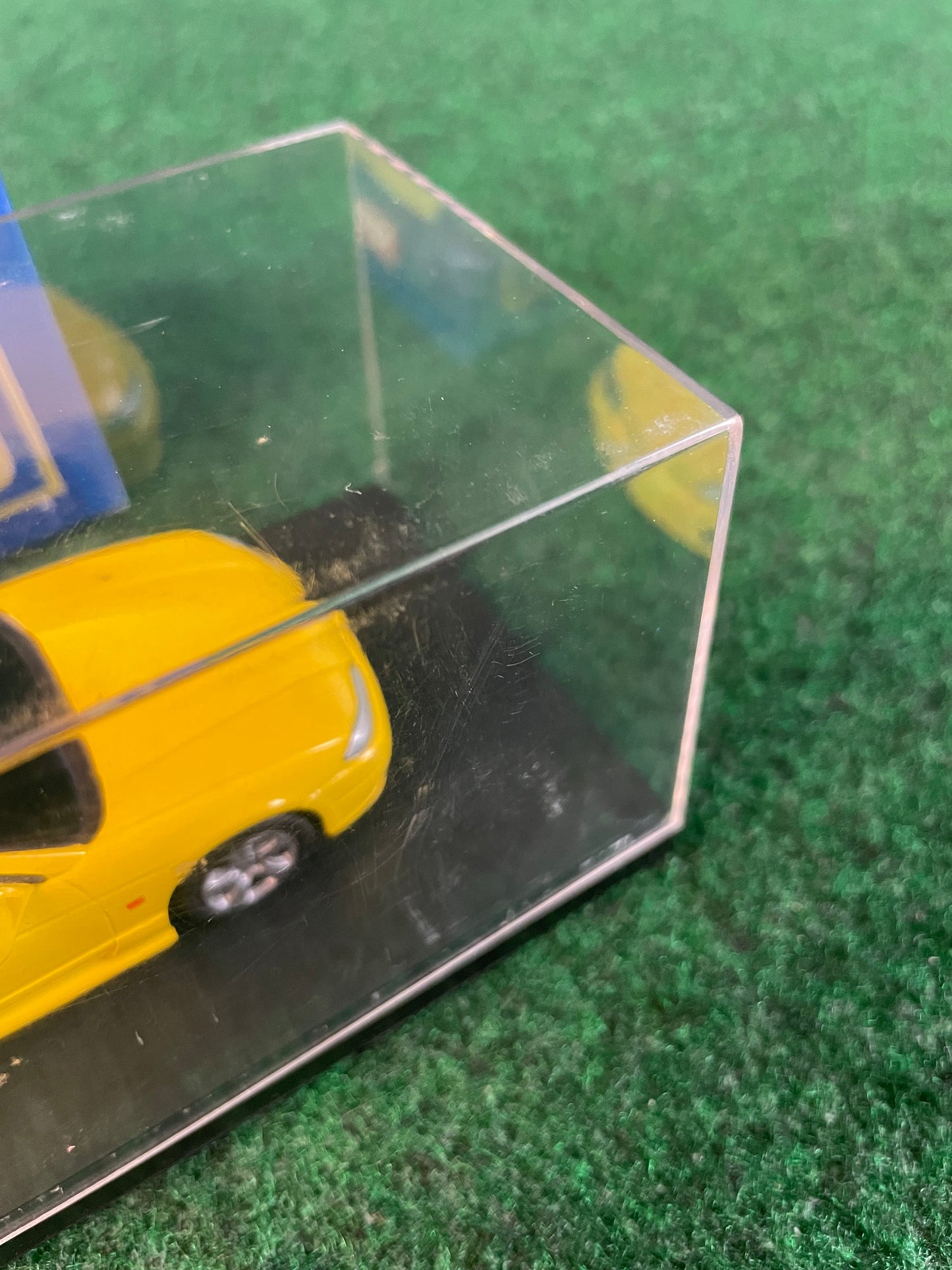 KYOSHO Poly-Stone Gallery Nissan Silvia S15 (Yellow) 1/43 Scale Model Diecast Car