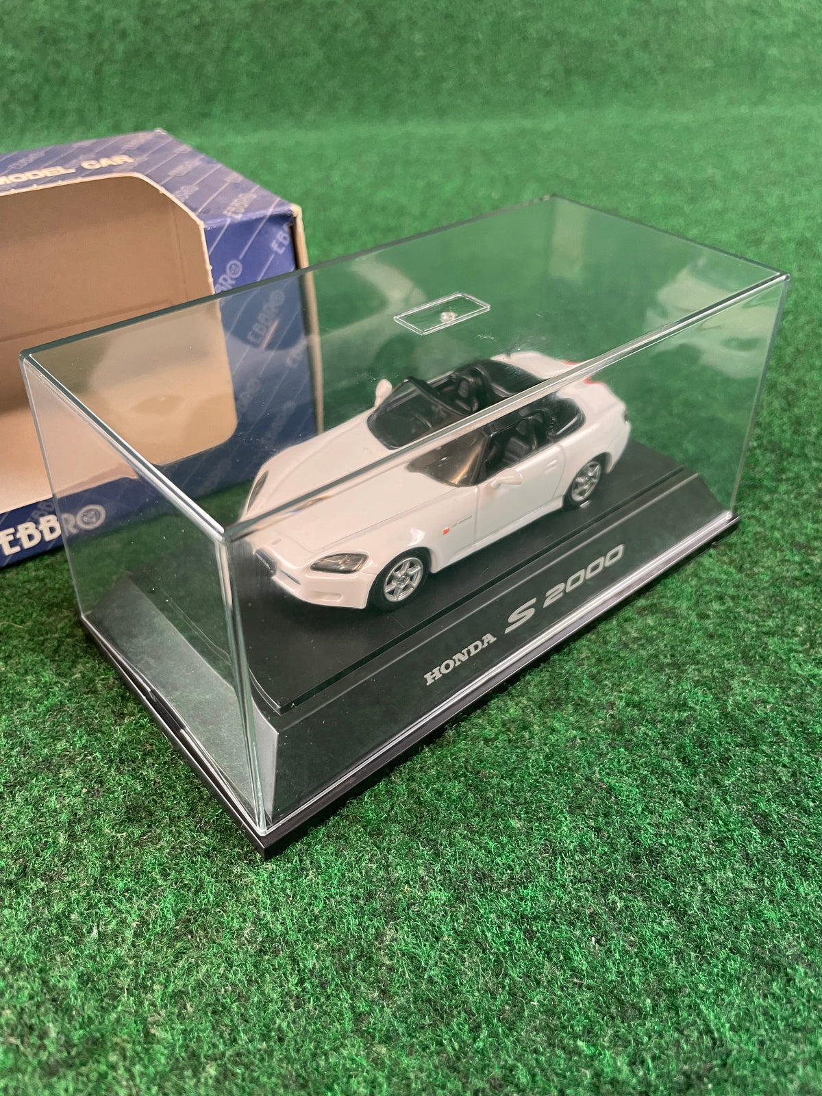 EBBRO 1999 Honda S2000 (Grand Prix White) 1/43 Scale Diecast