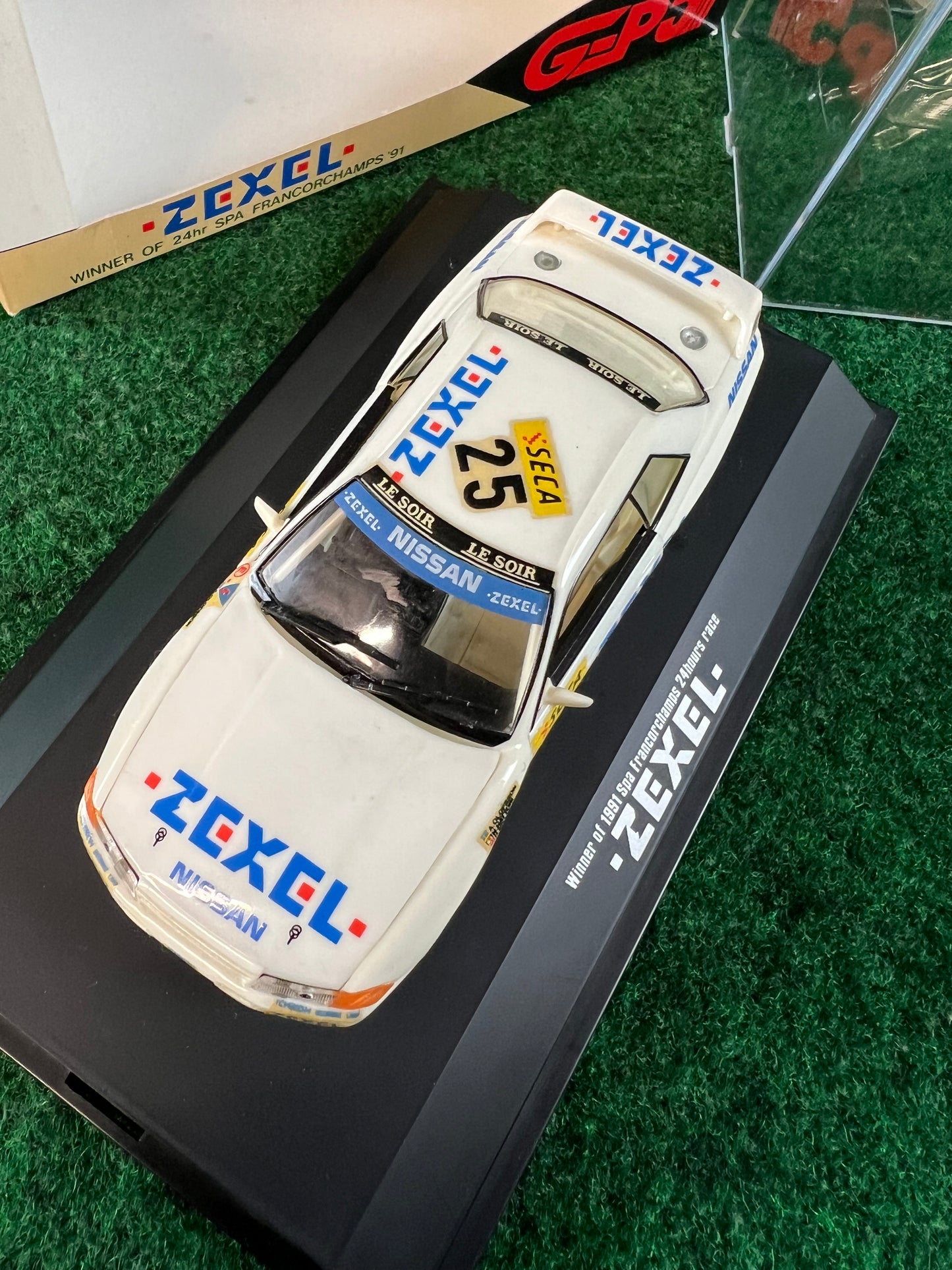 ROSSO - Zexel No. 25 WINNER OF 24hr SPA FRANCORCHAMPS '91 Nissan Skyline R32 GT-R 1/43 Scale Model Car