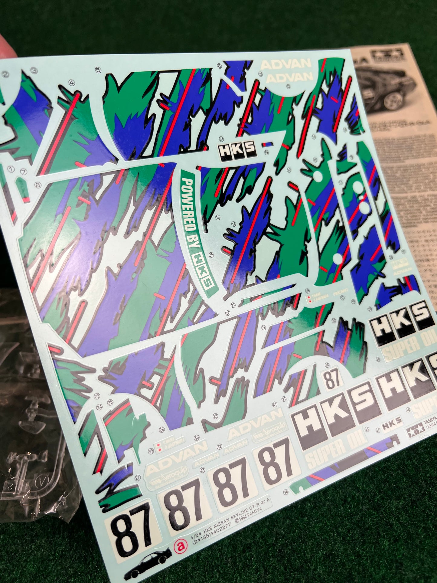 Tamiya - HKS Group A Nissan Skyline R32 GTR 1/24 Scale Model