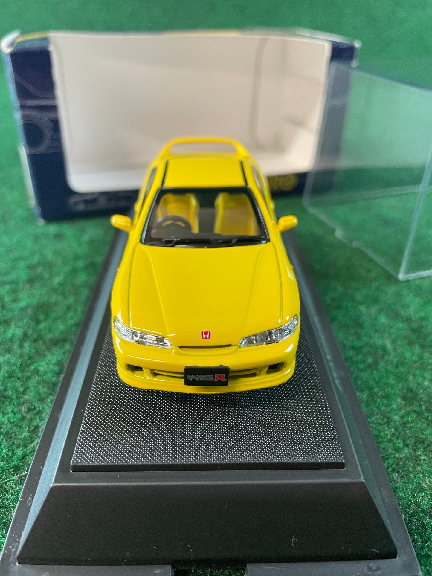 EBBRO Trendies Honda Integra Type R DC2 (Yellow) 1/43 Scale Diecast