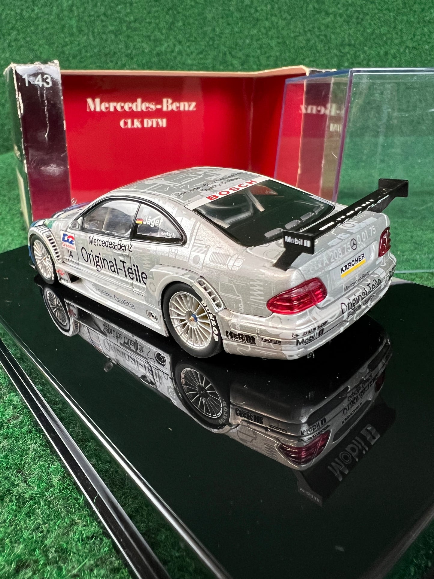 AutoArt - 2001 Mercedes Benz CLK DTM #14 Thomas Jager 1/43 Scale Diecast