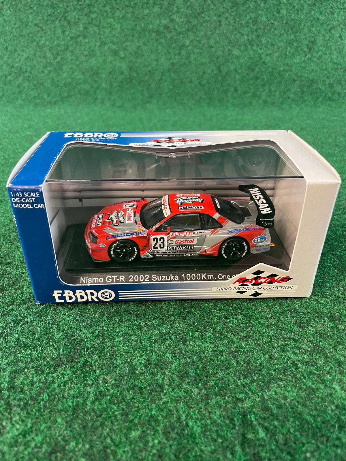 EBBRO Racing Car Collection - 2002 Castrol Pitwork Nissan Skyline R34 GT-R Suzuka 1000km 1/43 Scale Diecast
