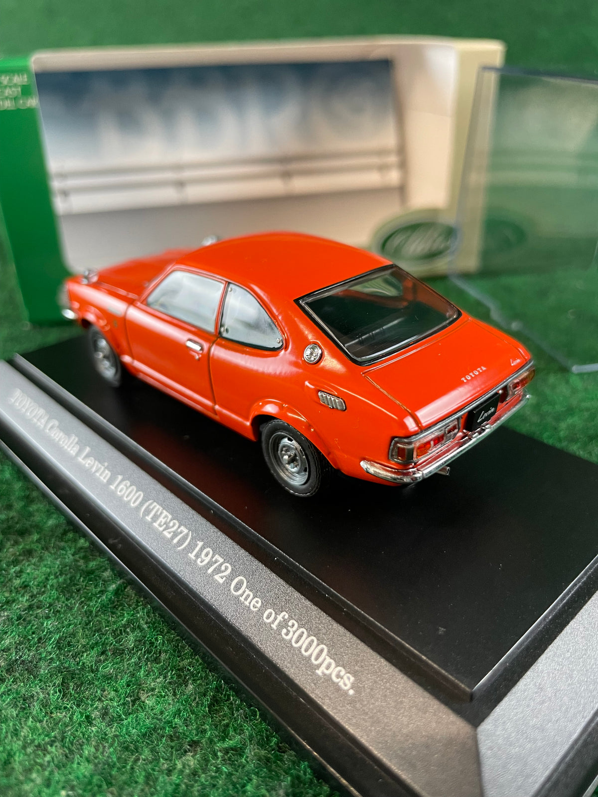 EBBRO Oldies - Toyota Corolla Levin TE27 Orange 1/43 Scale Diecast