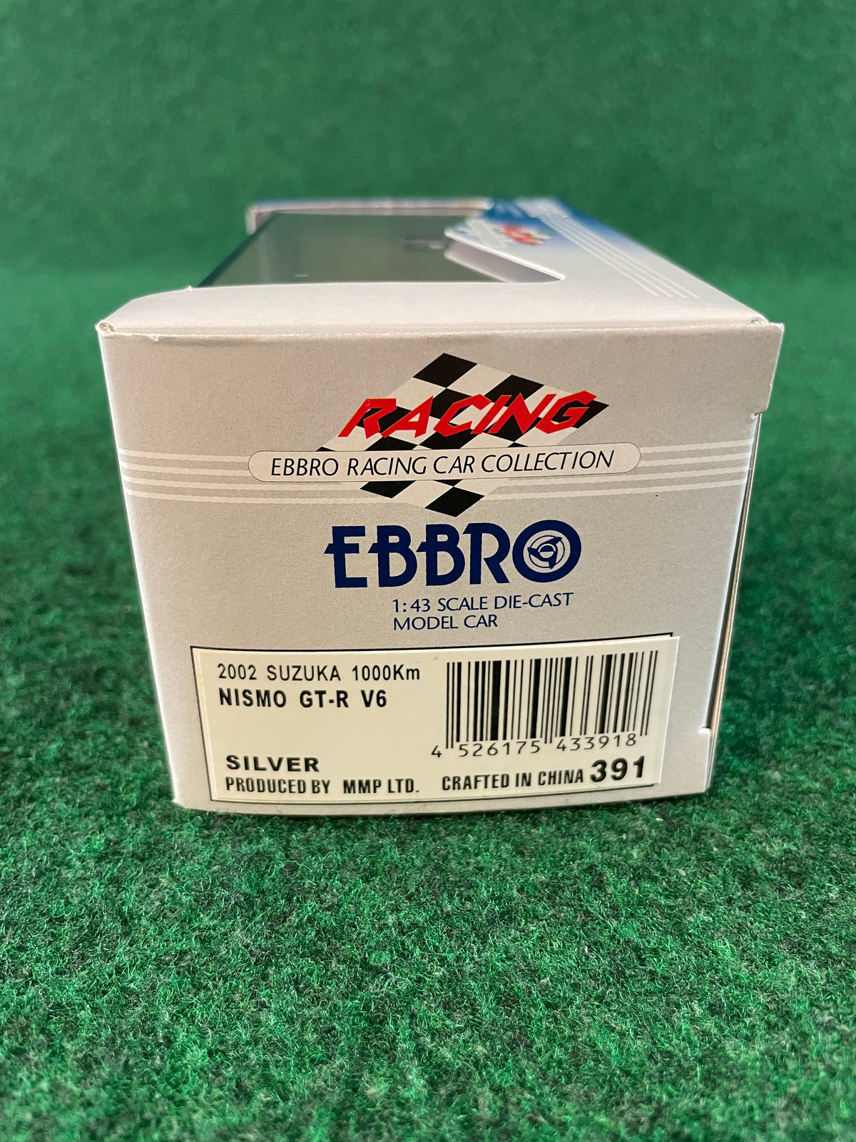 EBBRO Racing Car Collection - 2002 Castrol Pitwork Nissan Skyline R34 GT-R Suzuka 1000km 1/43 Scale Diecast