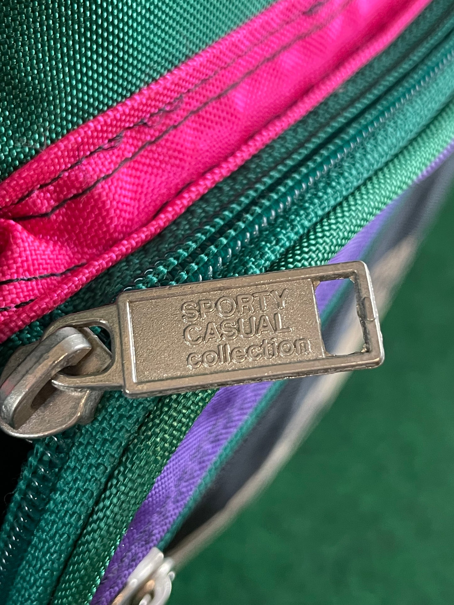 SUPER RACING 77 - Grand Prix Constructor’s History Vintage Duffle Bag