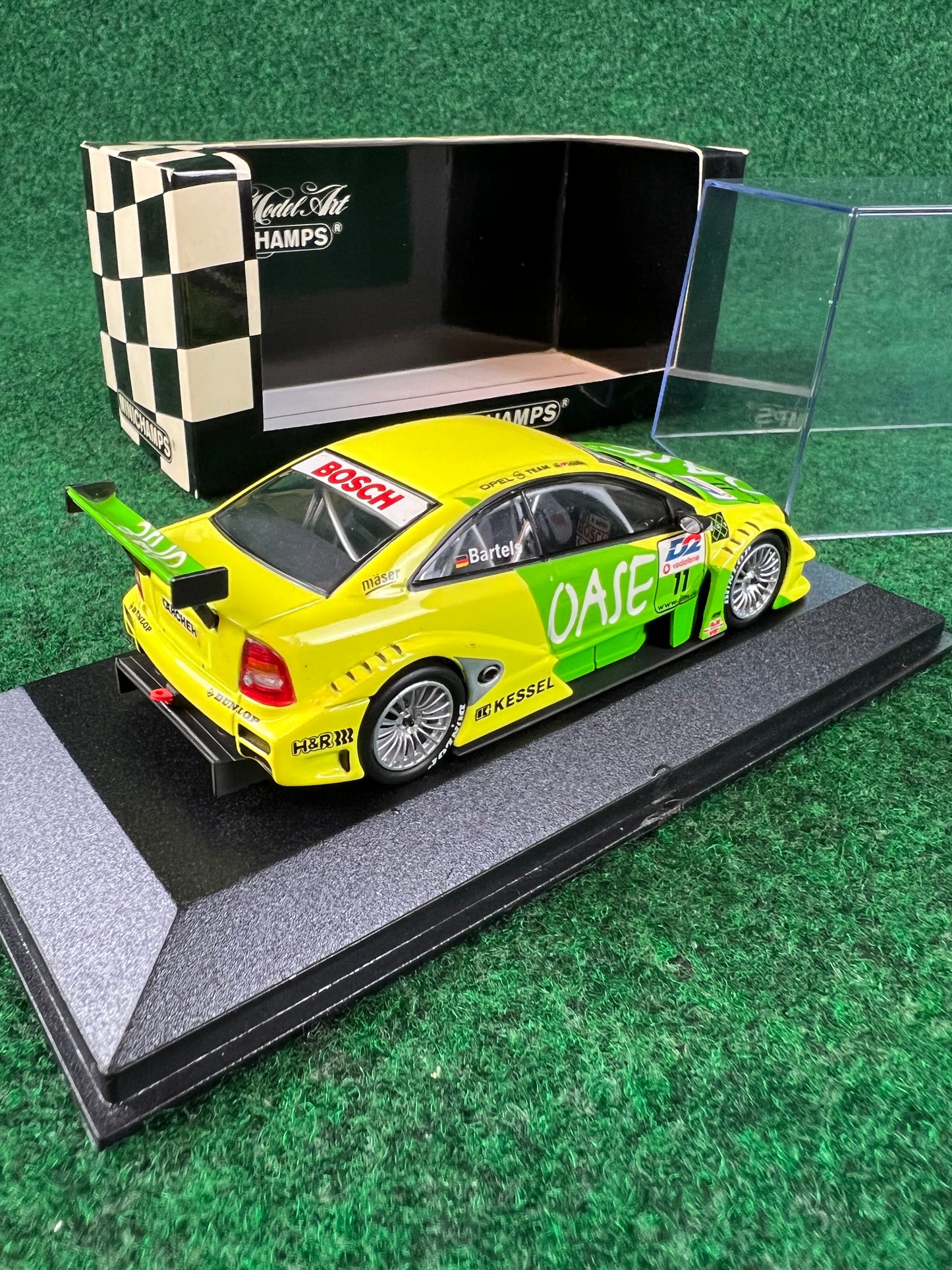 Minichamps - Opel V8 Coupe DTM 2001 Racecar 1/43 Scale Diecast