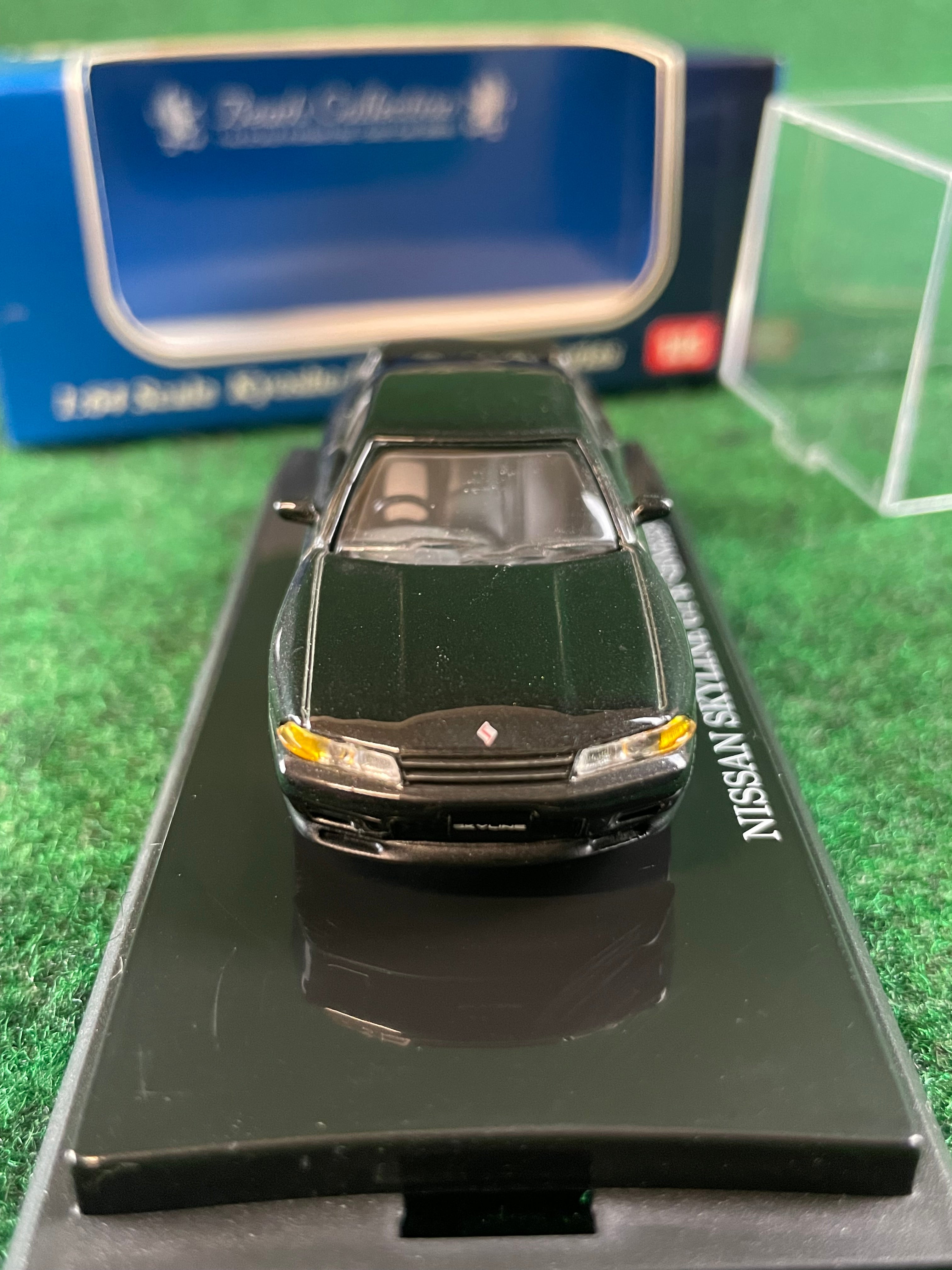 KYOSHO - Beads Collection Black Nissan Skyline R32 GT-R 1/64 Scale