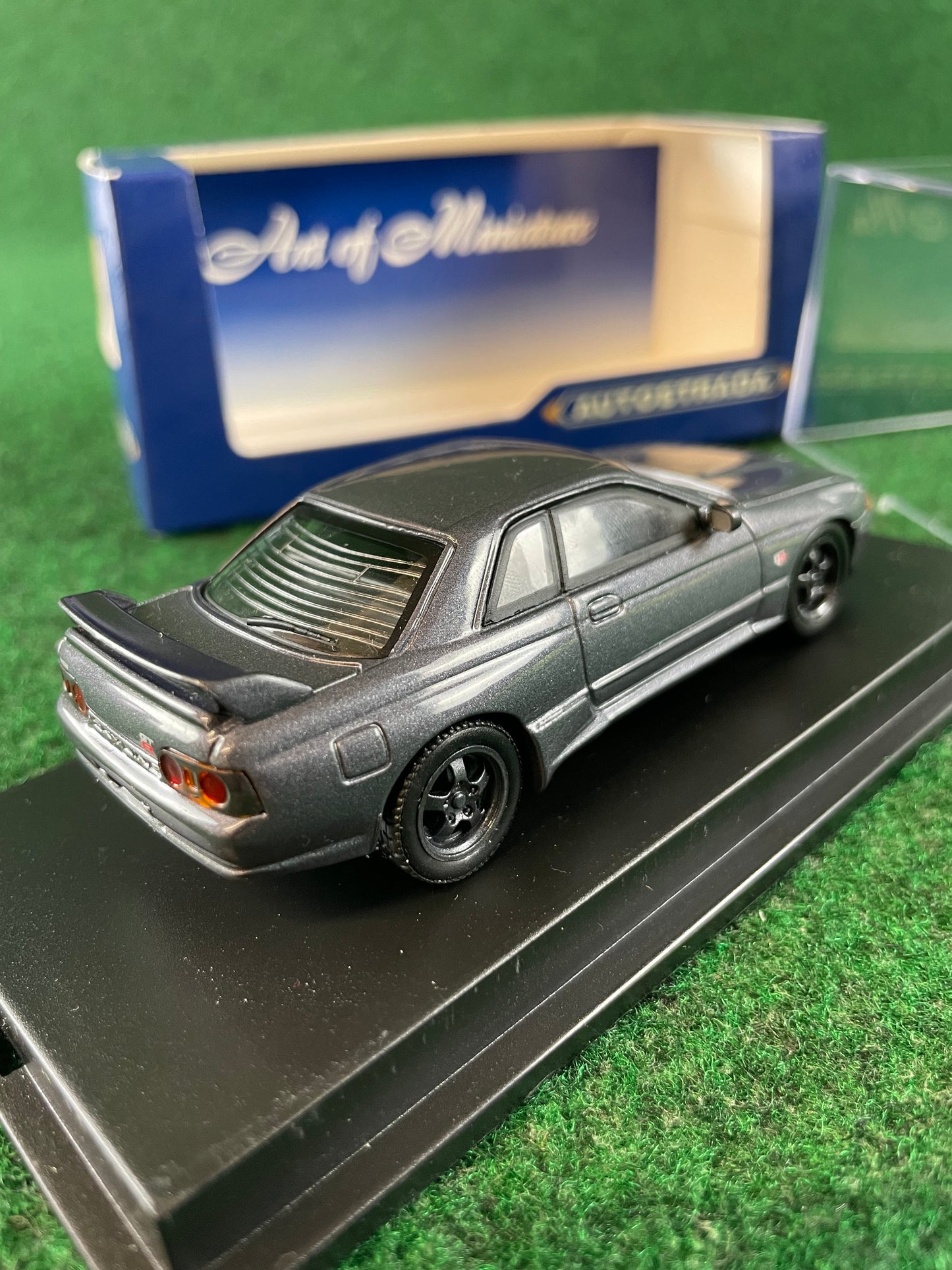 Autostrada - Nissan Skyline R32 GT-R (Gunmetal Gray) 1/43 Scale Diecast