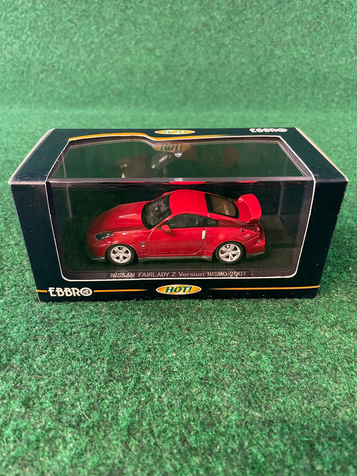EBBRO - 2007 Nissan Fairlady Z NISMO Red 1/43 Scale Diecast