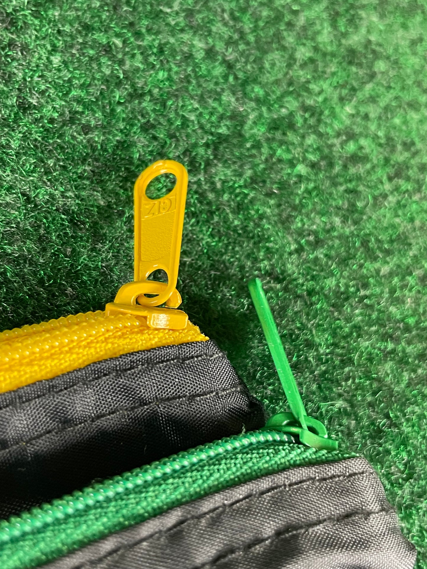 Nissan Skyline R32 GTS-T Type M - Green and Yellow Zipper Bags Set