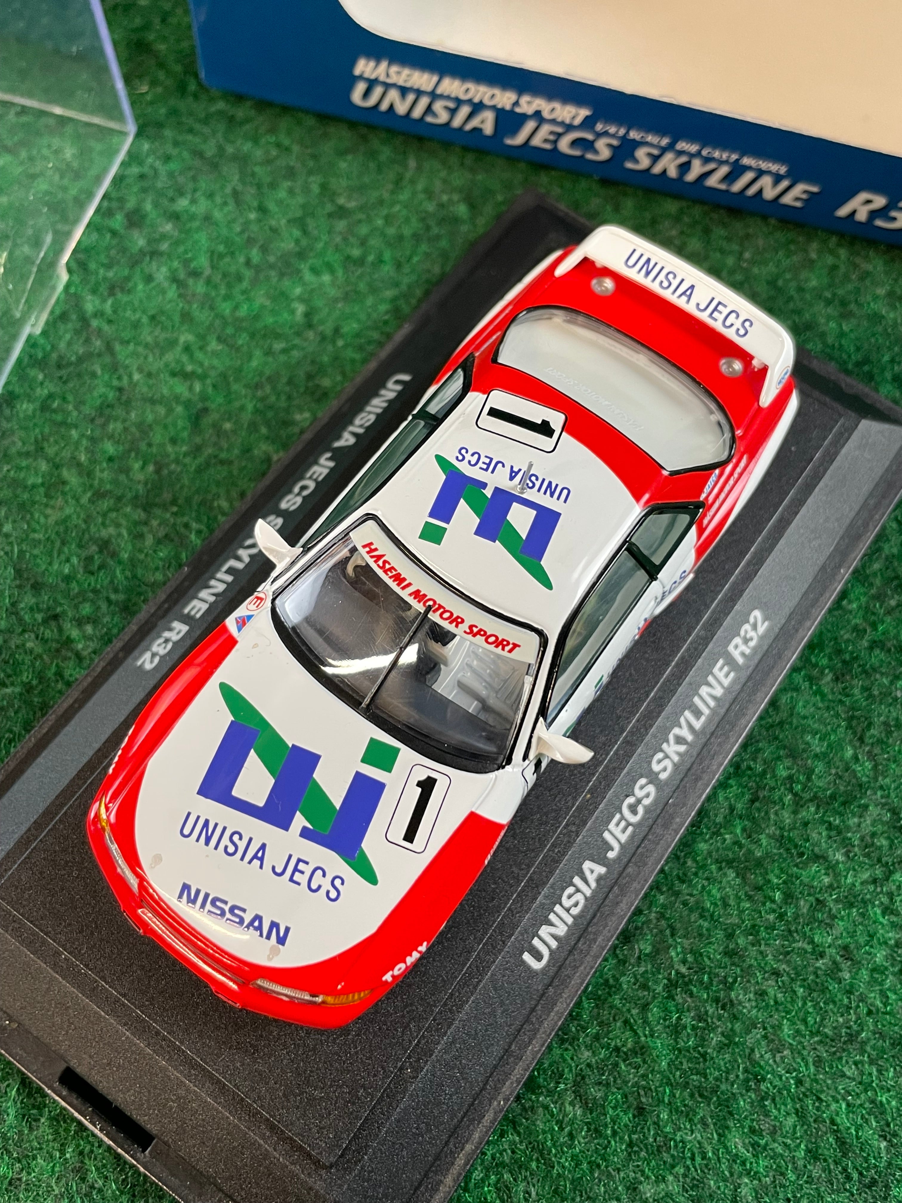 EBBRO Tomy - Hasemi Motor Sport Unisia JECS Group A Nissan Skyline